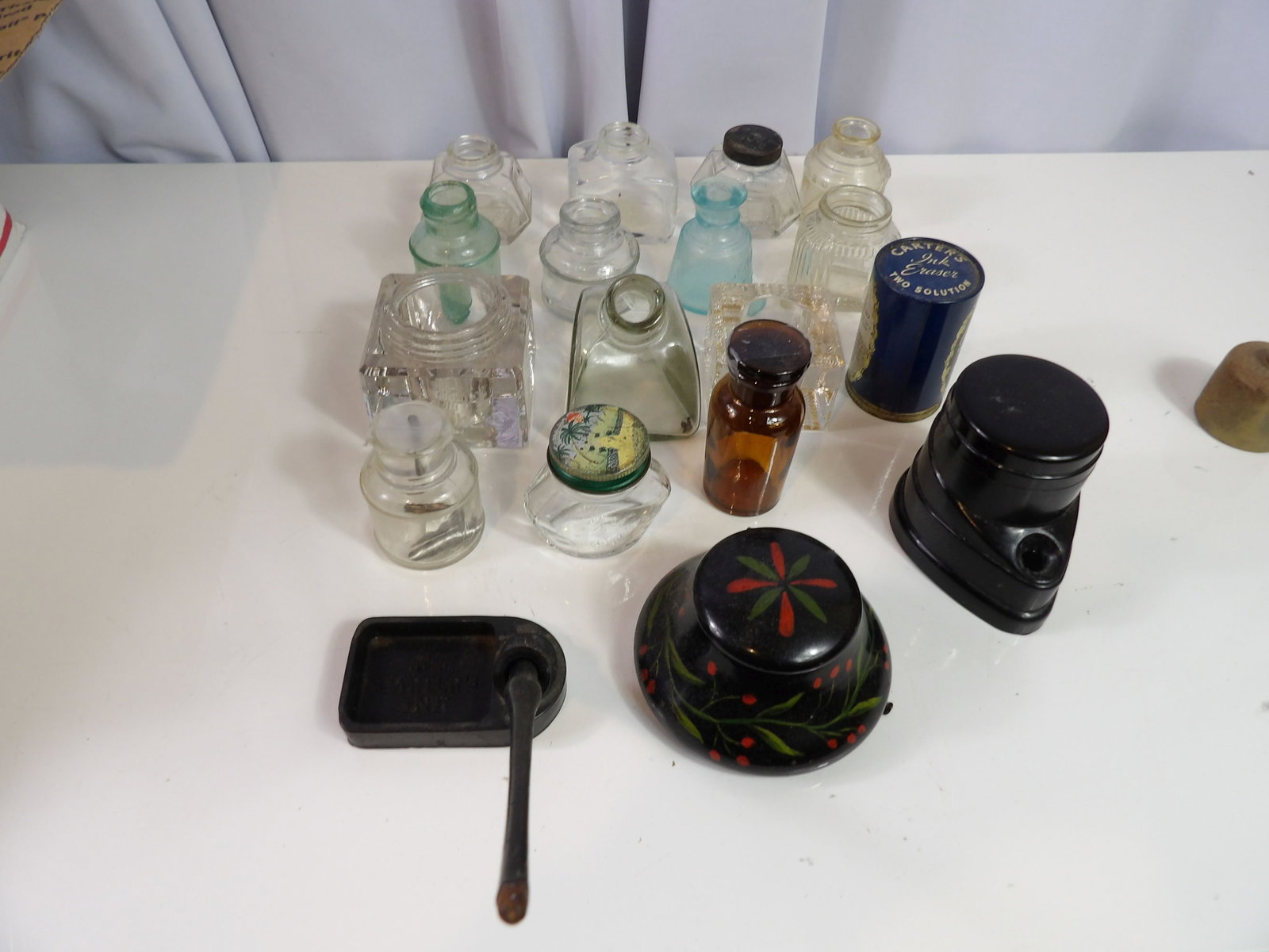 Collection of 18 Vintage Ink Bottles: Collection of 18 Vintage Ink Bottles. All measurements approximate. Please see photos for condition and details. Selling as is from 04281.
