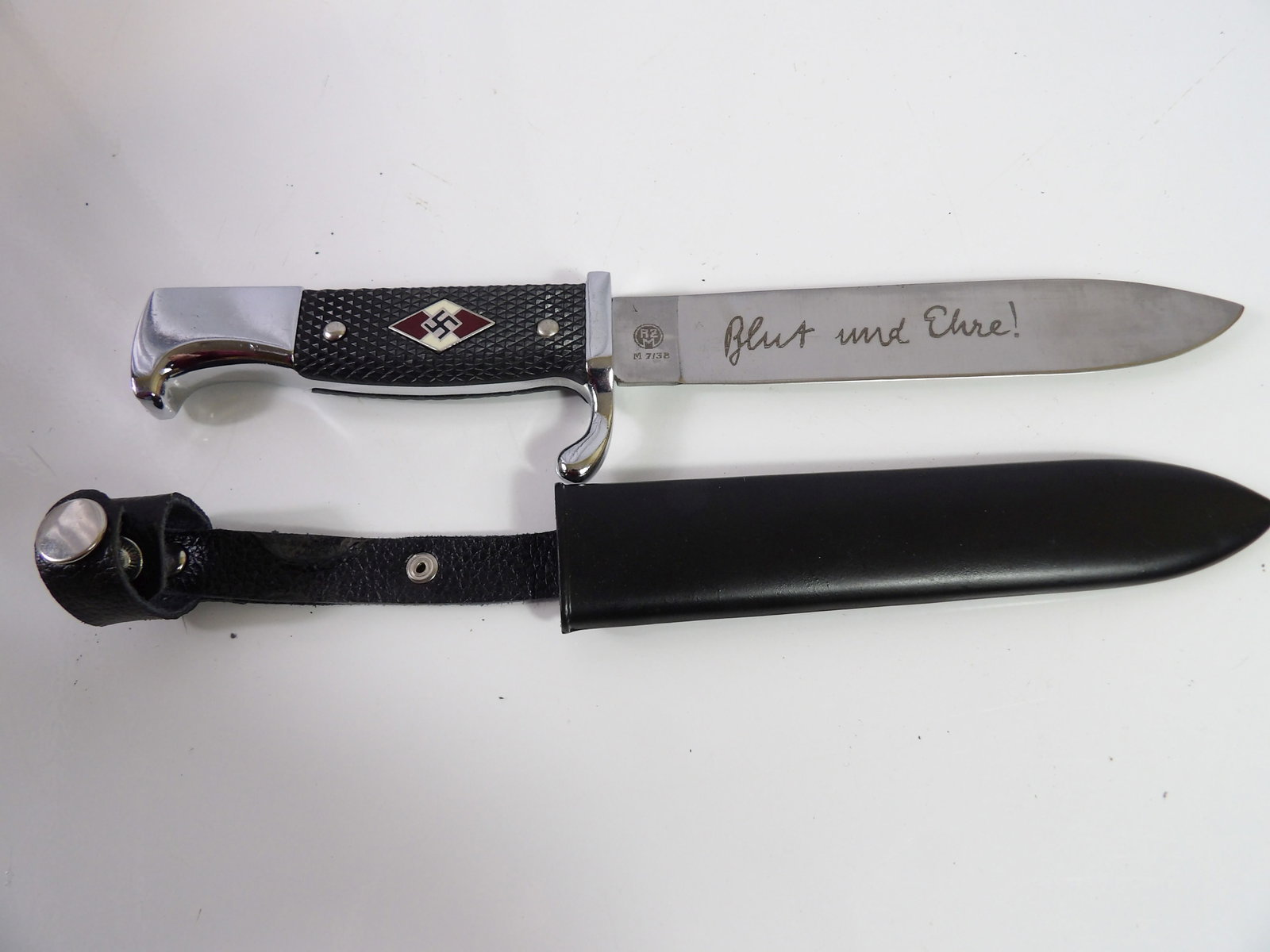 WWII German Youth Knife with Sheath (1 of 4)