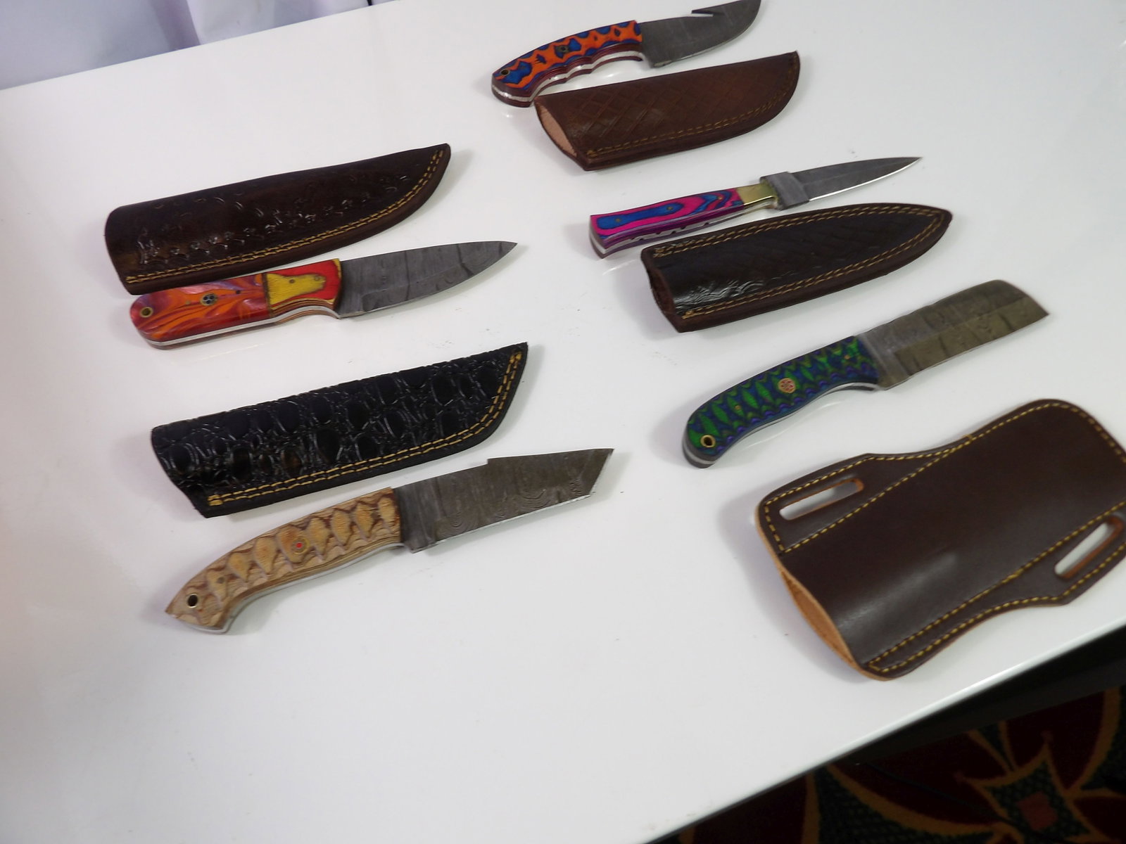 5 Handmade Damascus Steel Knives With Sheaths - 5