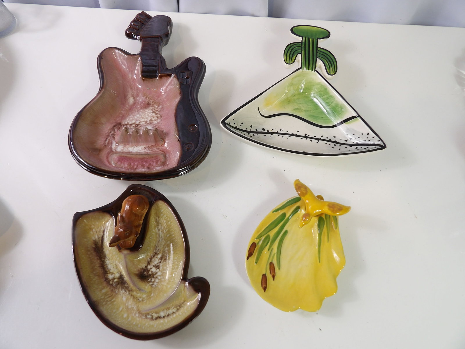 4 PCS.-Vintage Figural Ashtrays (1 of 5)