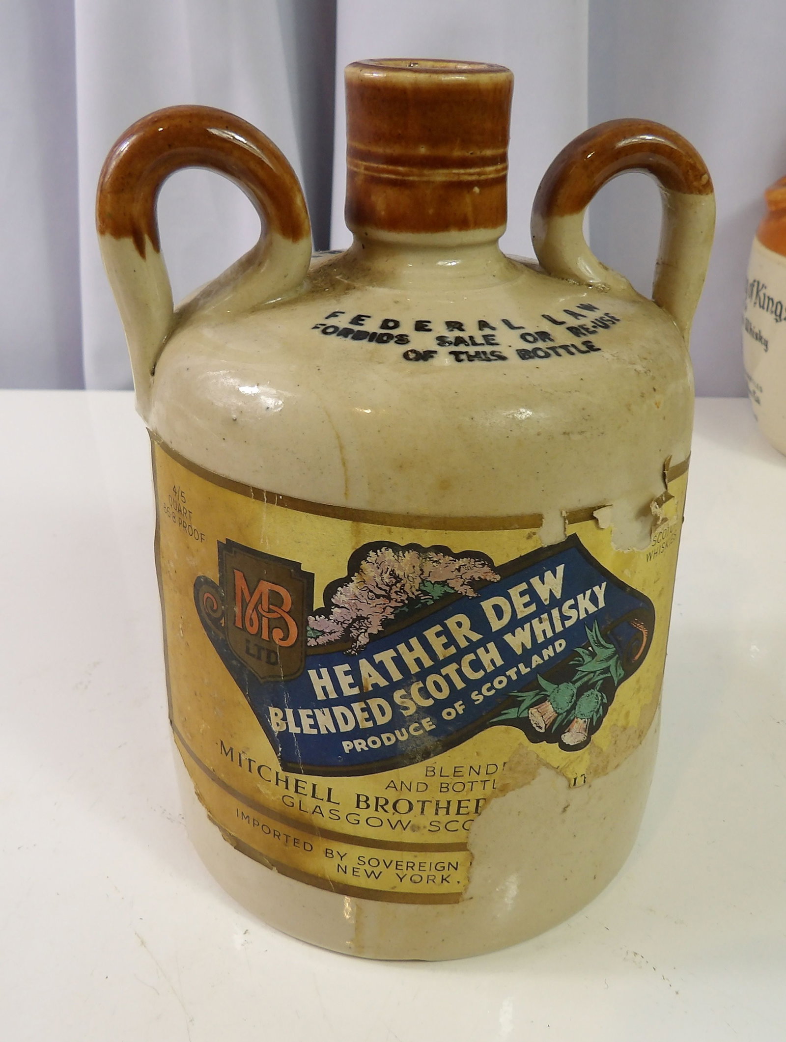 Heather Dew Blended Scotch Whiskey Jug (1 of 5)