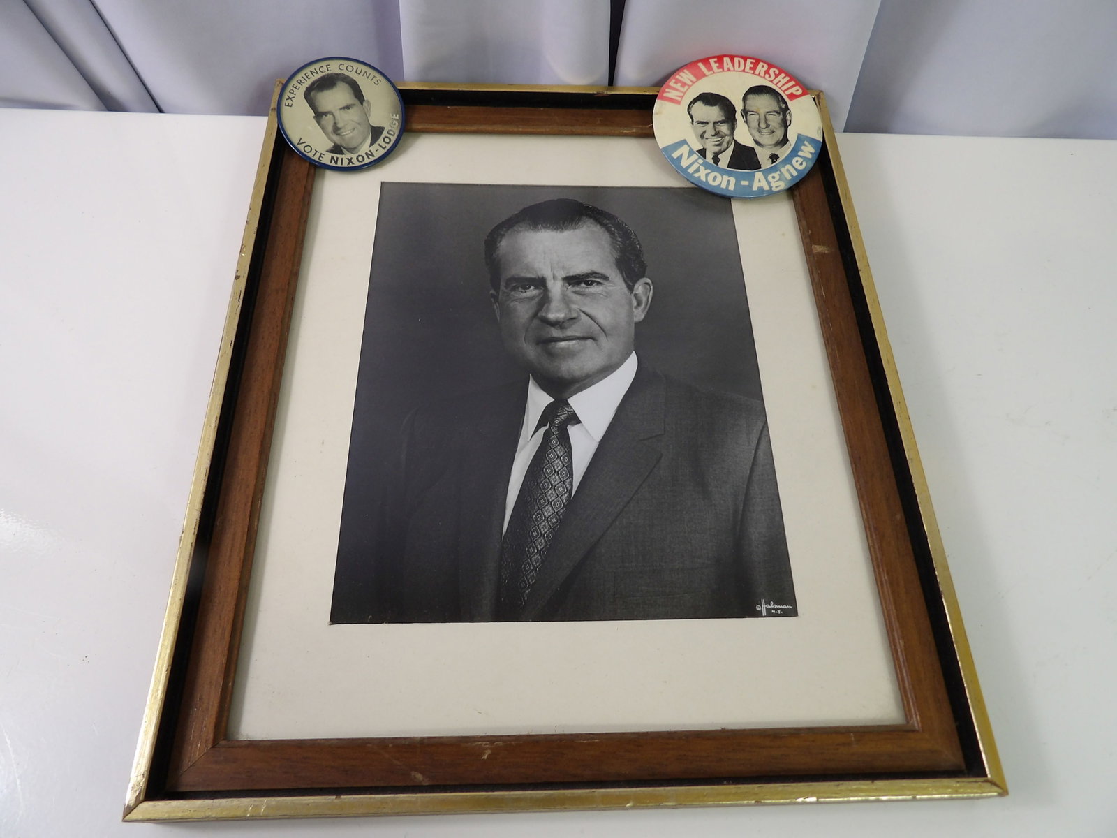 Nixon Portrait and 2 Campaign Buttons (1 of 5)