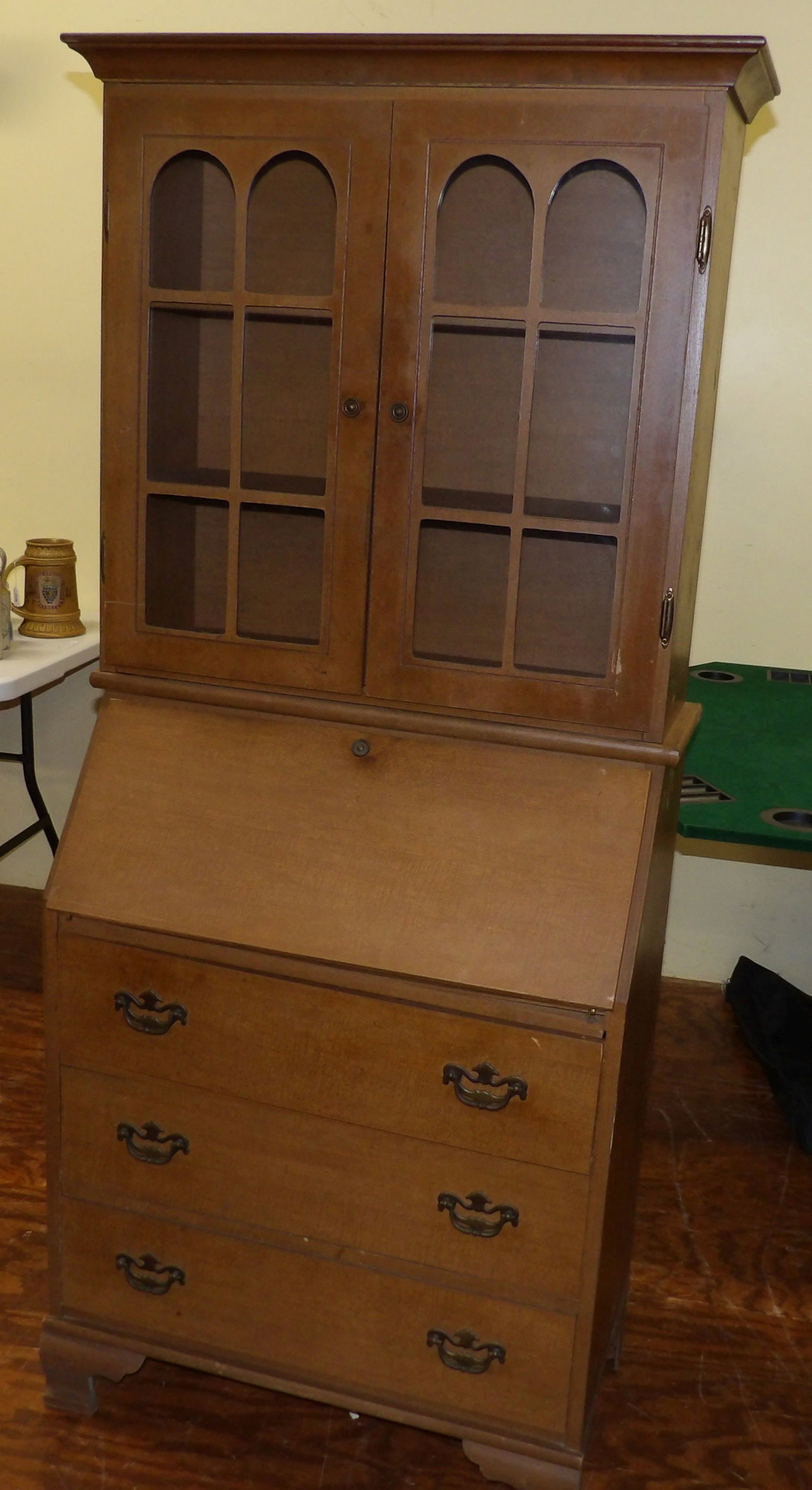 American Colonial Style Secretary Desk: American Colonial Style Secretary Desk. All measurements approximate. Please see photos for condition and details. Selling as is from 04281.
