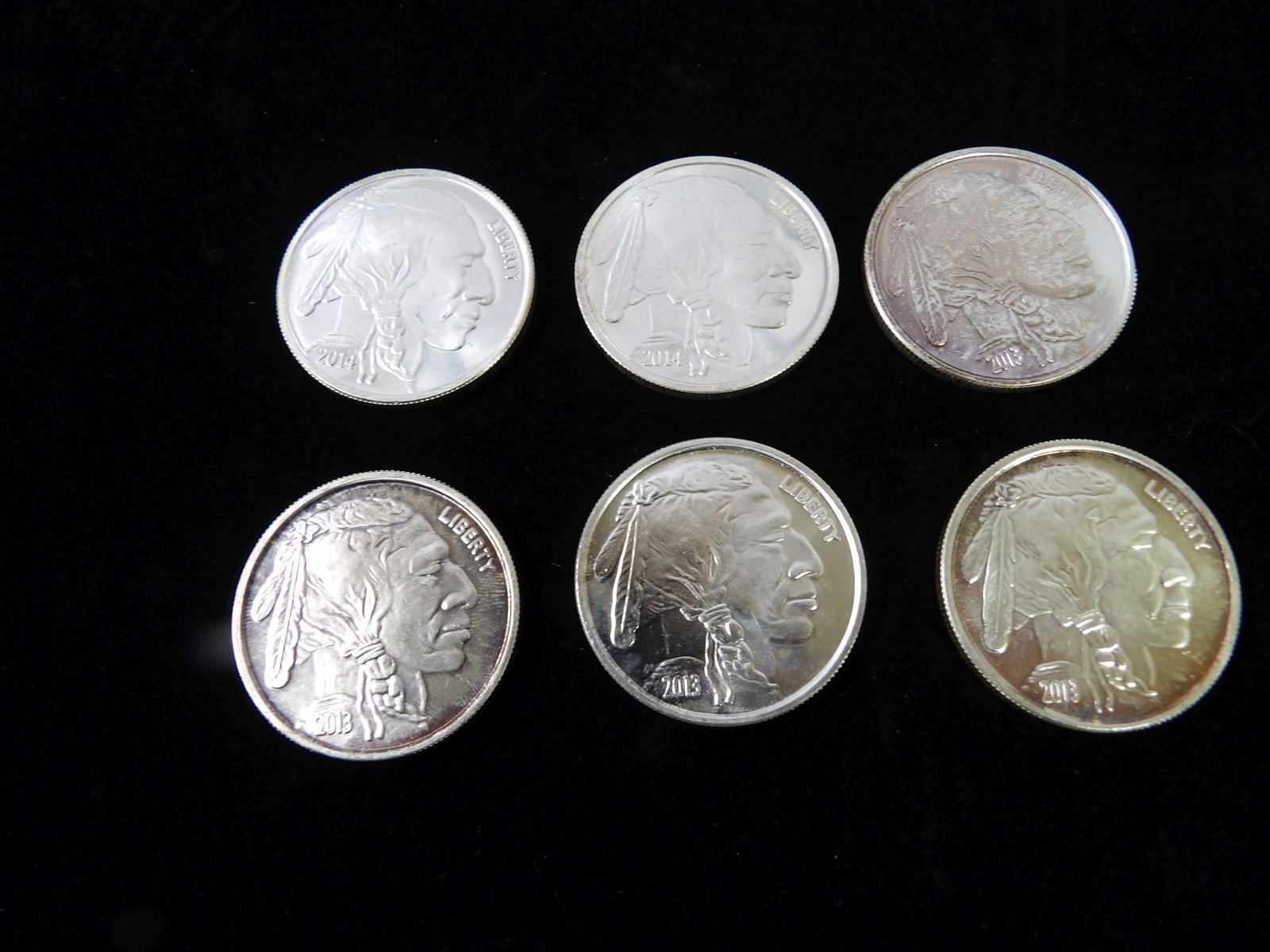 6 Silver Buffalo Rounds: Set of 6 Silver Buffalo Rounds, Each 1 Troy Oz. of .999 Silver. All measurements approximate. Please see photos for condition and details. Selling as is from 04281.