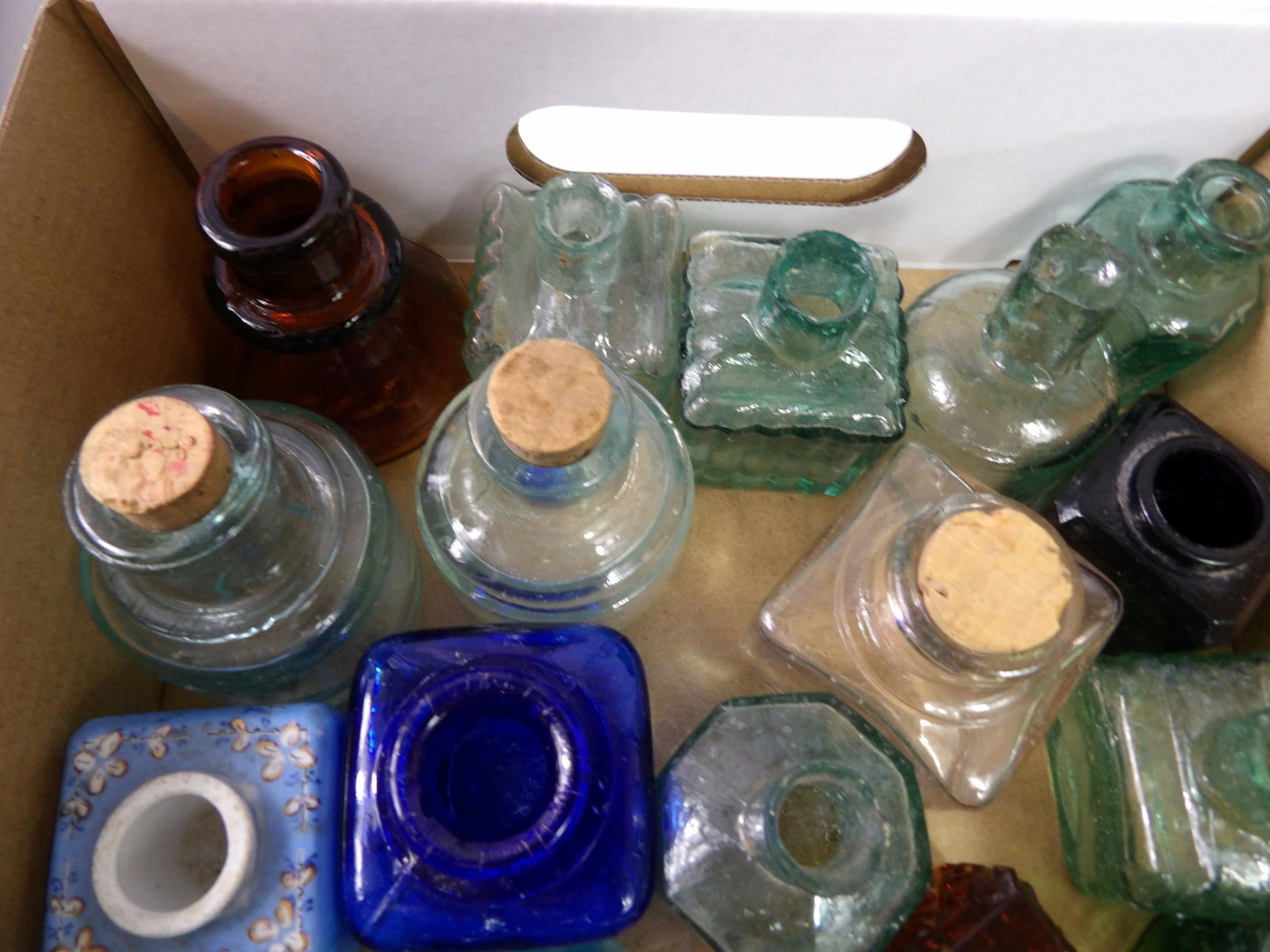 25 PCS.- Early Ink Bottles - 2