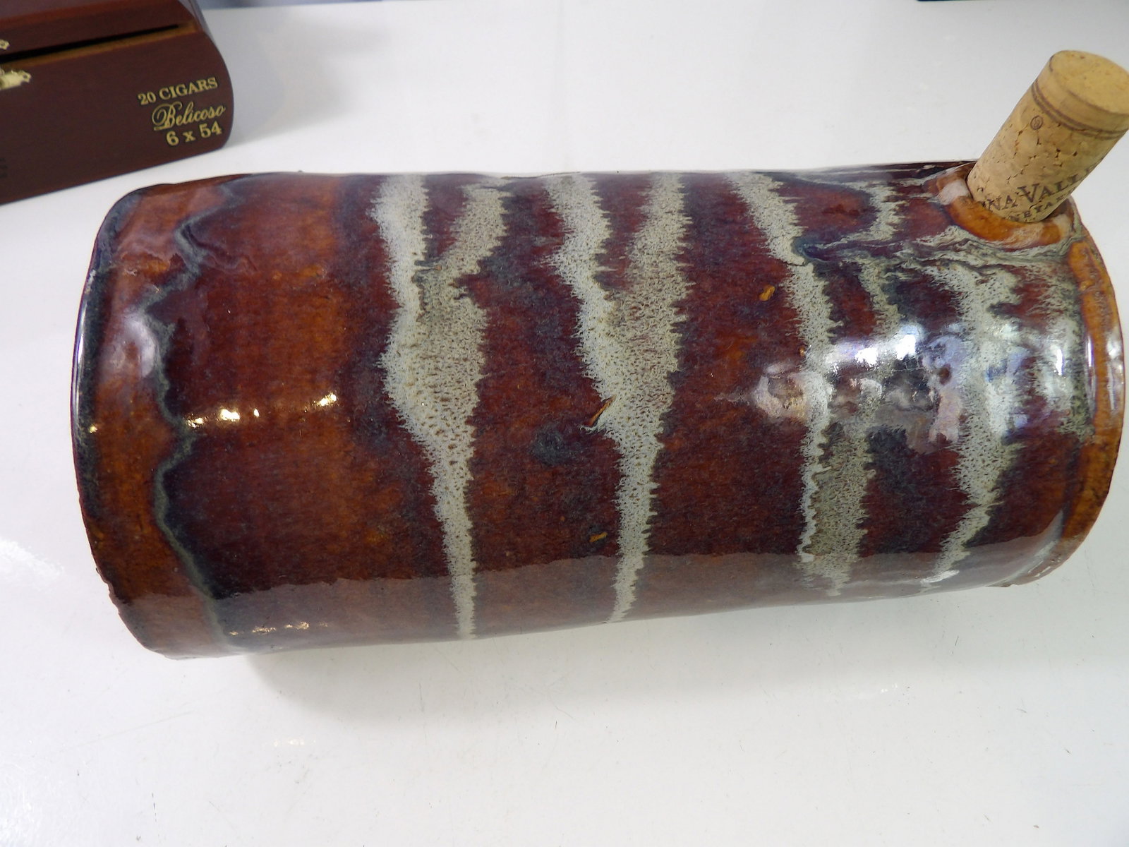Mid-Century Japanese Mashiko Wate Mingei Pottery Water Container: Mid-Century Japanese Mashiko Ware Mingei Pottery, Water Container Vase with Cork, Not Marked. All measurements approximate. Please see photos for condition and details. Selling as is from 04281.