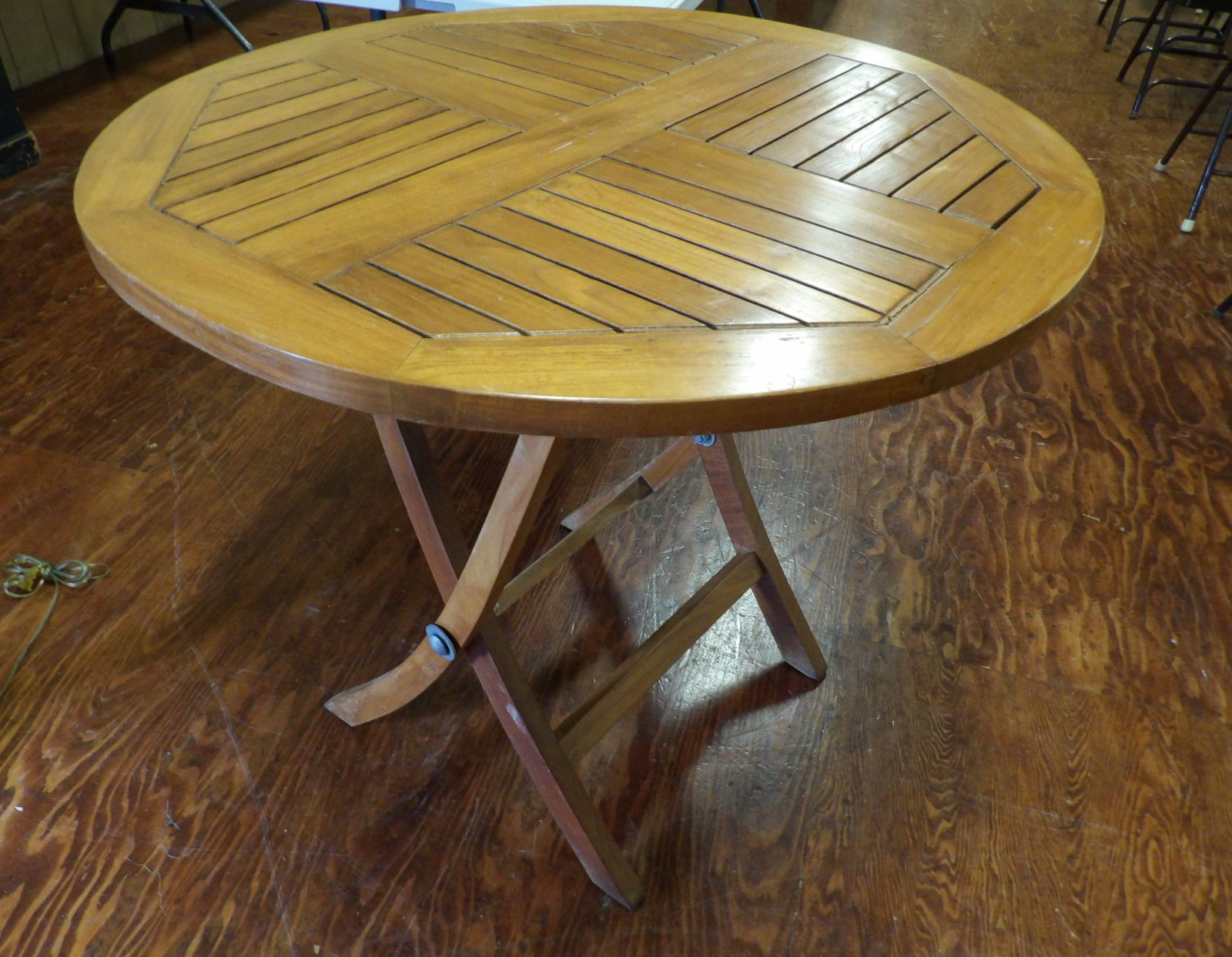 36" Round Folding Outdoor Dining Table: 36" Round Folding Outdoor Dining Table with Slatted Top. All measurements approximate. Please see photos for condition and details. Selling as is from 04281.