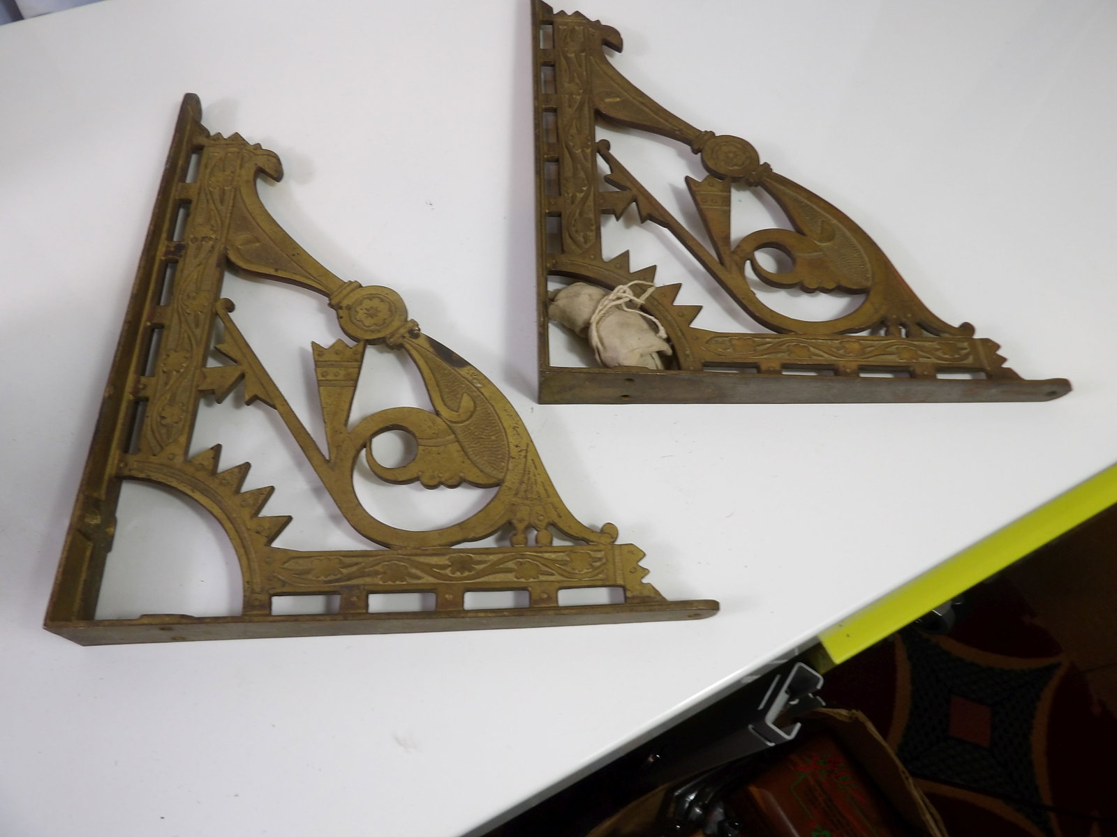 Vintage Eastlake Style Shelf/Wall Brackets (1 of 4)