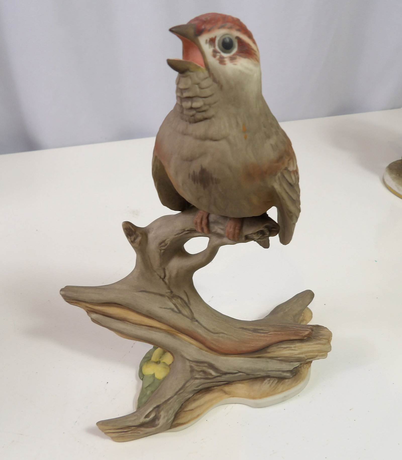 Boehm Tree Sparrow #468: Boehm Tree Sparrow #468. All measurements approximate. Please see photos for condition and details. Selling as is from 04281.