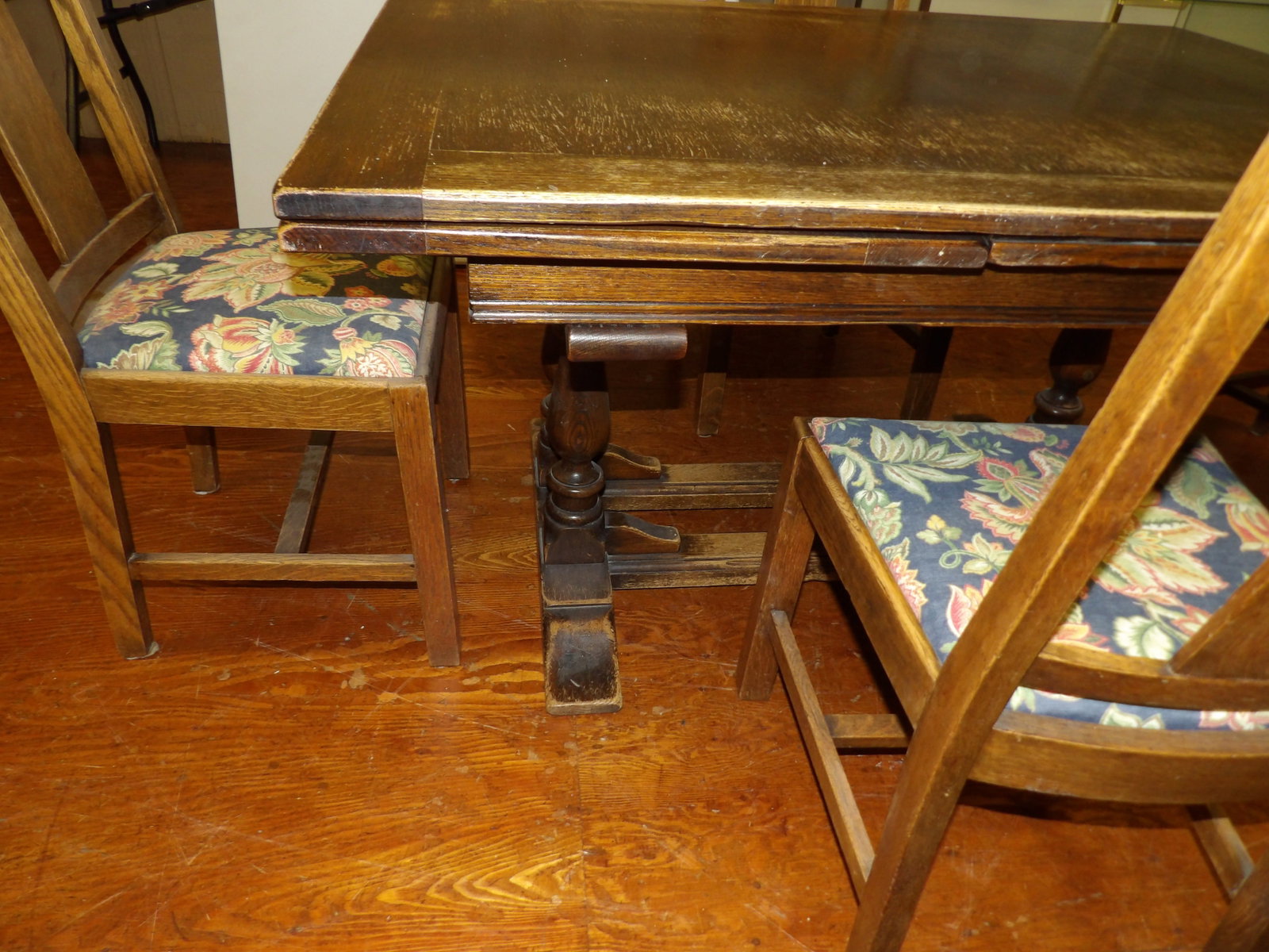 Solid Oak Draw-Leaf Dining Table - 8