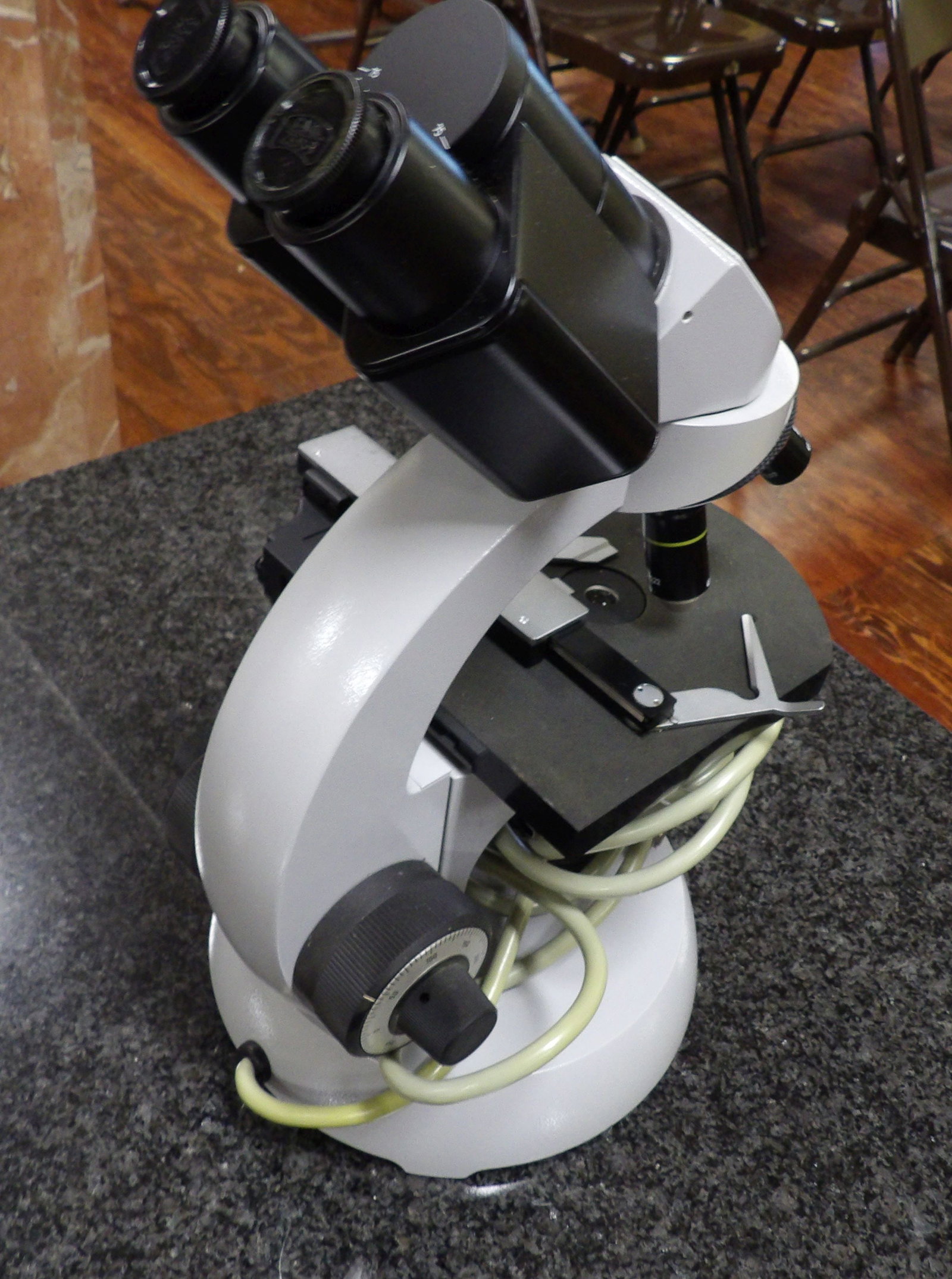 Zeiss Binocular Microscope with Hard Case - 4
