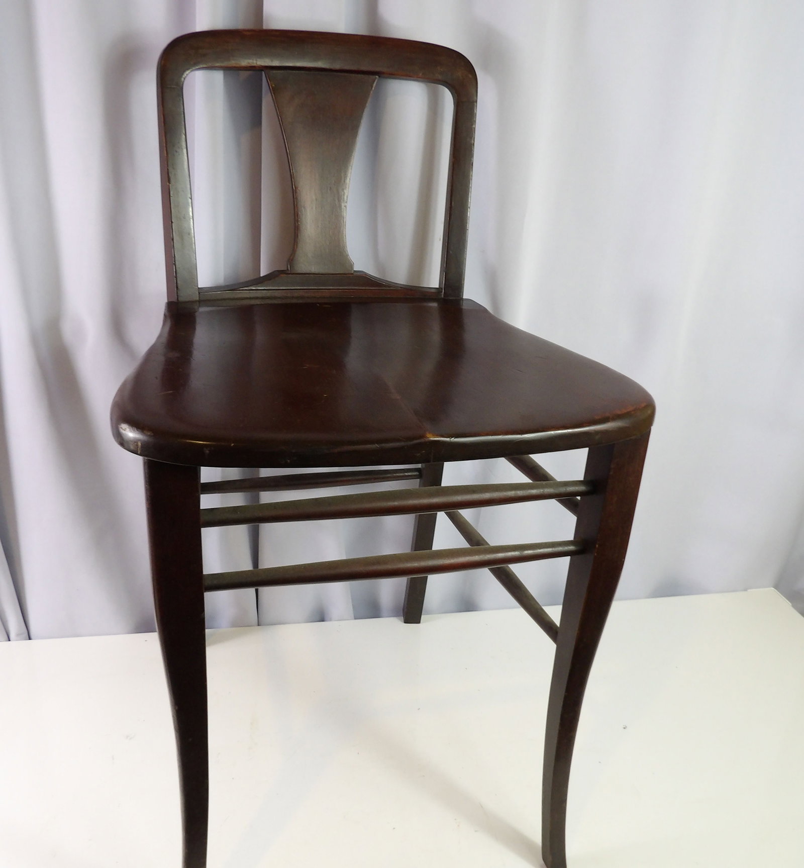 Vintage Corner Chair, Conant Ball & Company: Conant Ball and Company Vintage Corner Chair with Splat Back and Curved Seat. Nice Solid Piece. All measurements approximate. Please see photos for condition and details. Selling as is from 04281.