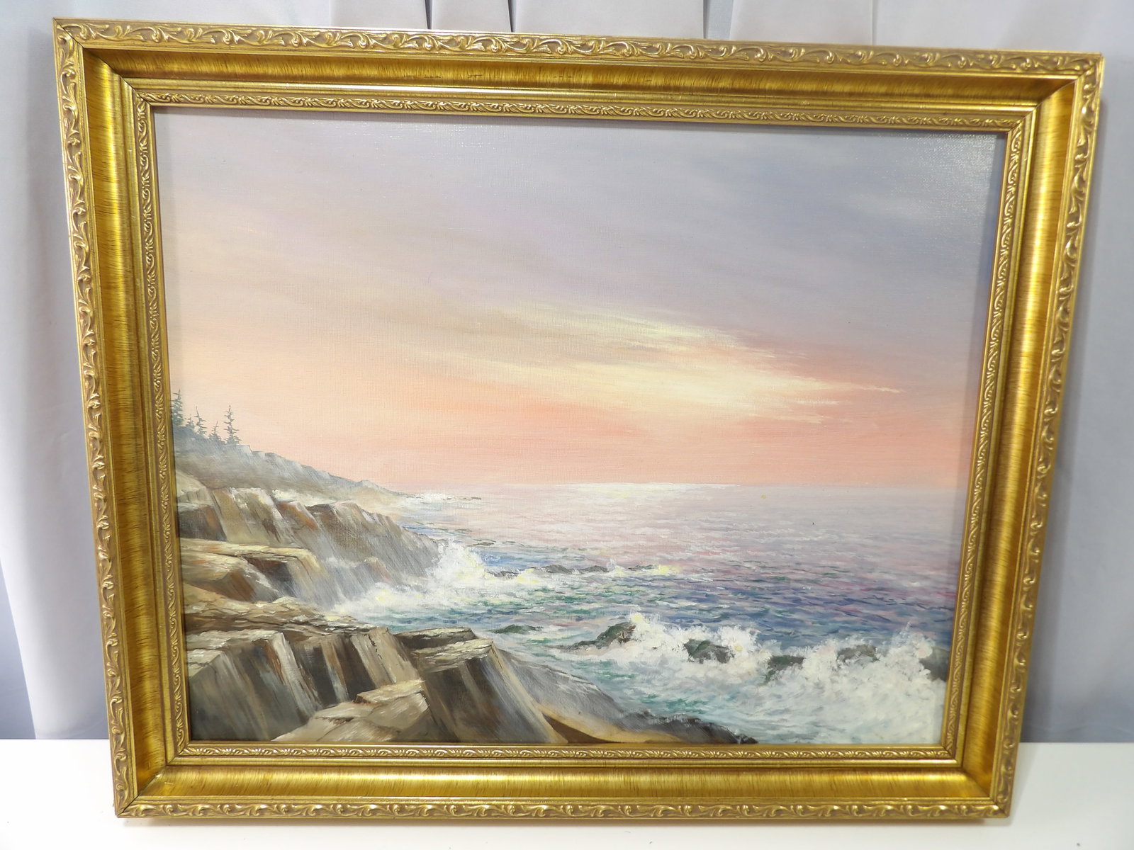 Vintage Seascape Oil Painting: Vintage Ocean Seascape Oil Painting with Moonlit Waves and Rocky Coastline. 20" X 22" with a Great Gilded Frame. All measurements approximate. Please see photos for condition and details. Selling as i