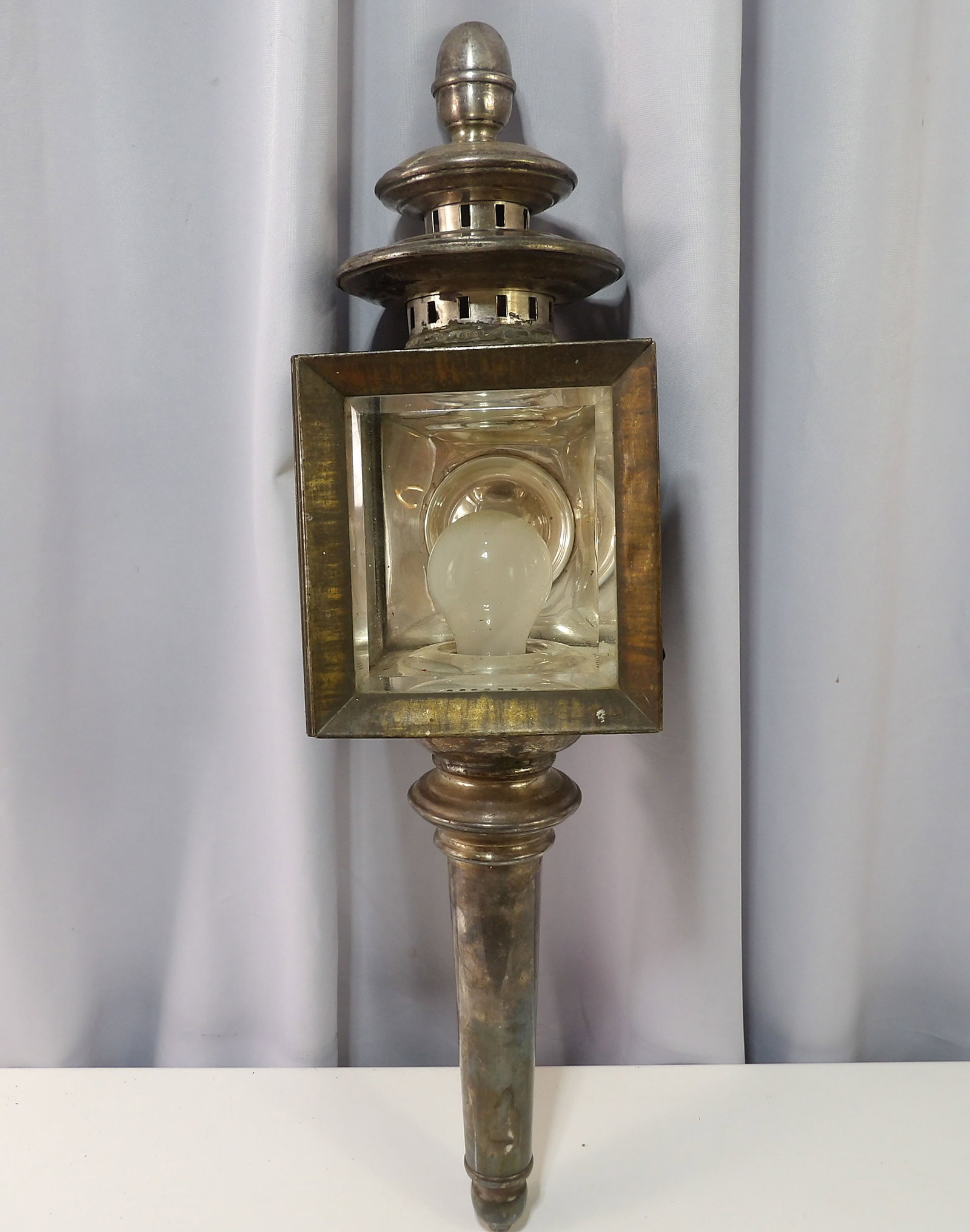 Antique Brass and Tin Coach Lantern (1 of 6)