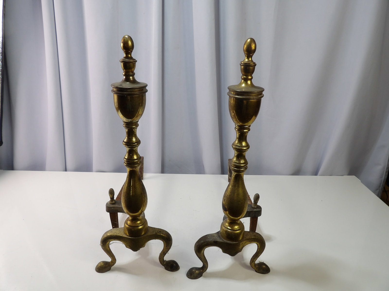 Pair of Vintage Brass Urn Top Fireplace Andirons (1 of 3)