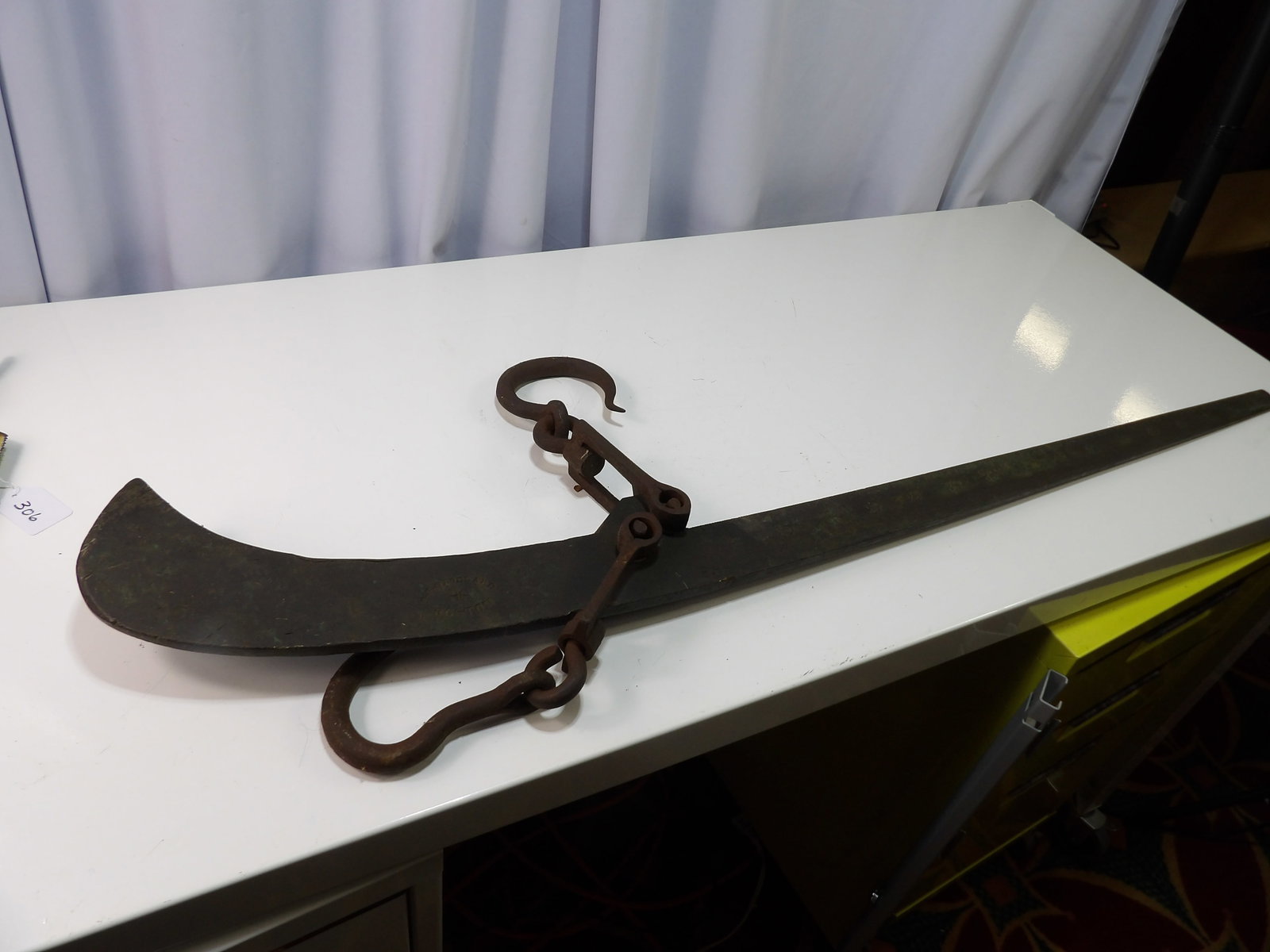 Antique Hanging Balance Beam Scale (1 of 4)