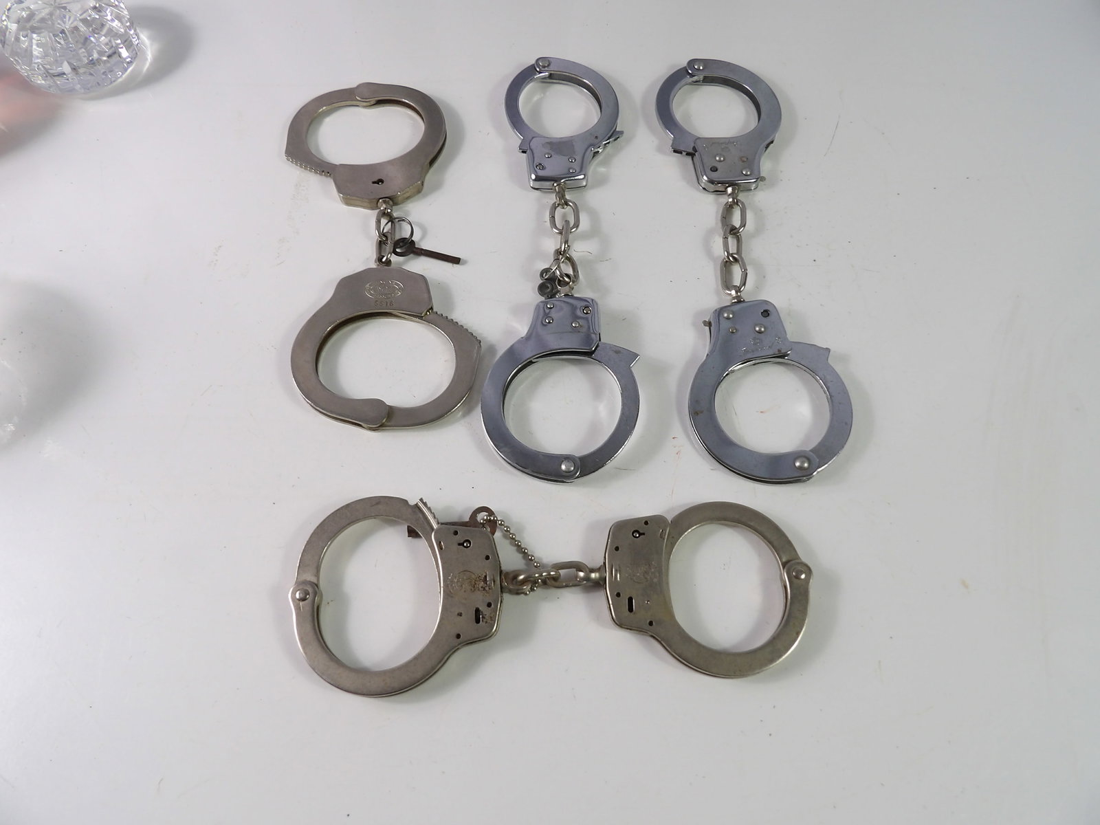 Four Pair Handcuffs, inc. 1 Smith & Wesson (1 of 4)