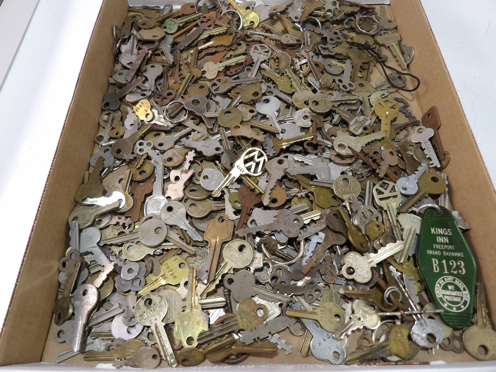 Large Assortment of Vintage Keys: Large Assortment of Vintage Keys. Various Types and Materials. All measurements approximate. Please see photos for condition and details. Selling as is from 04281.
