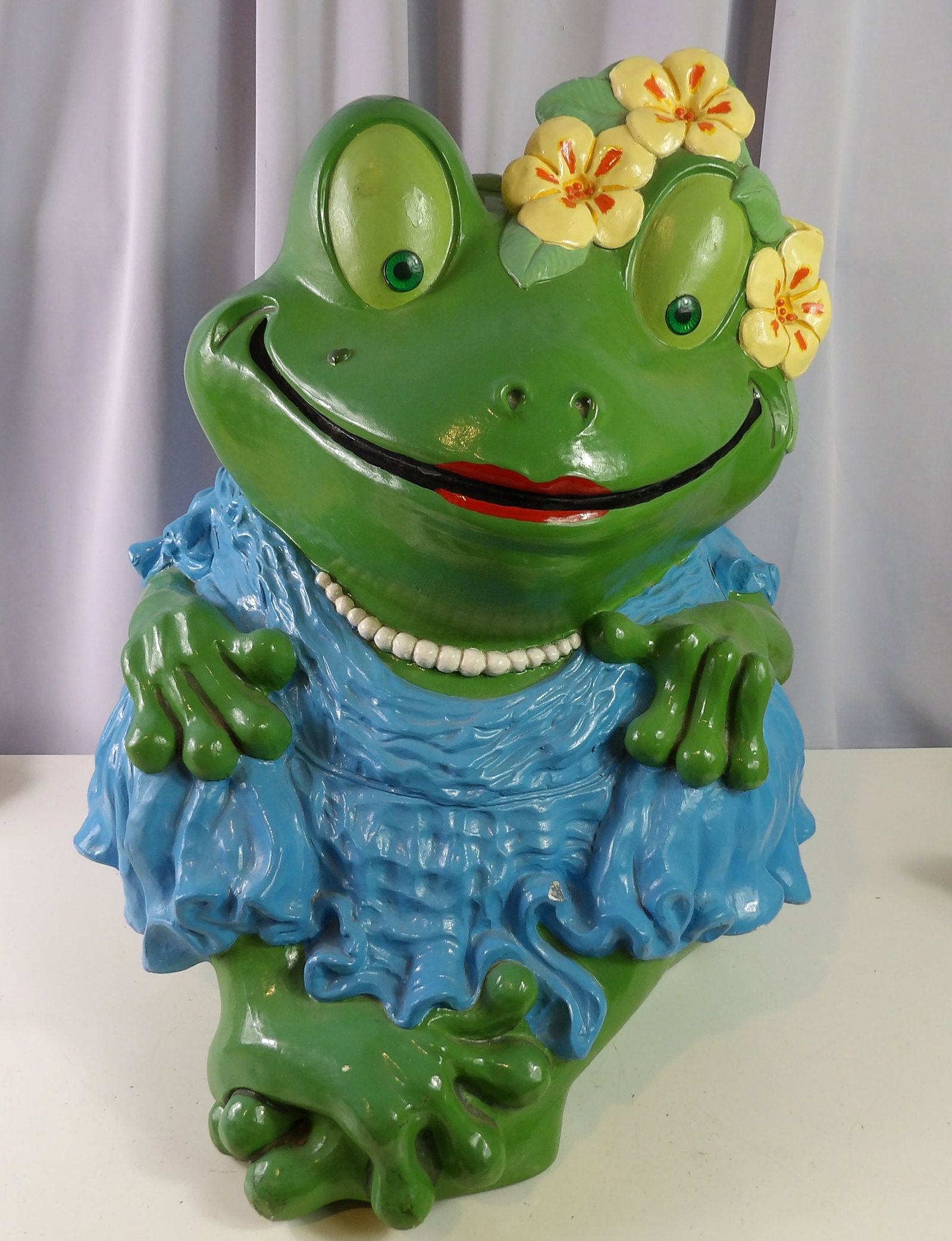 Green Ceramic Frog Decoration (1 of 3)