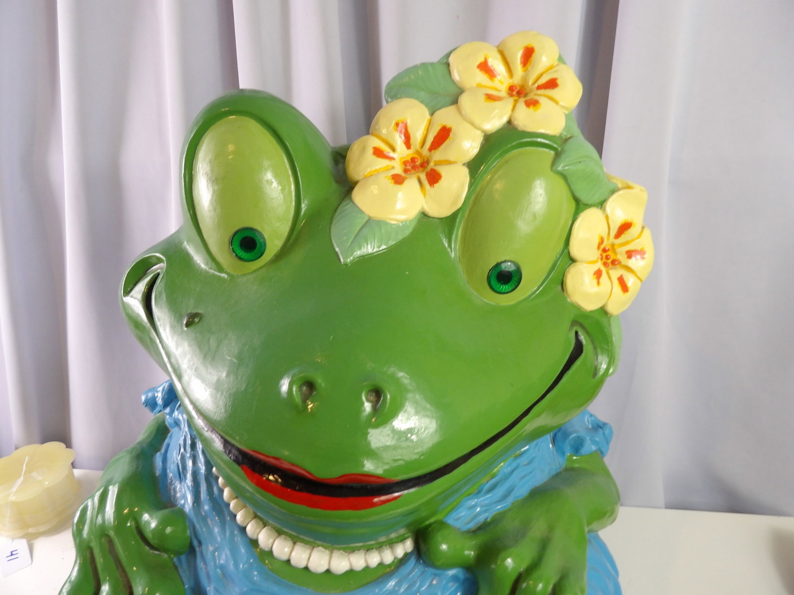 Green Ceramic Frog Decoration - 2