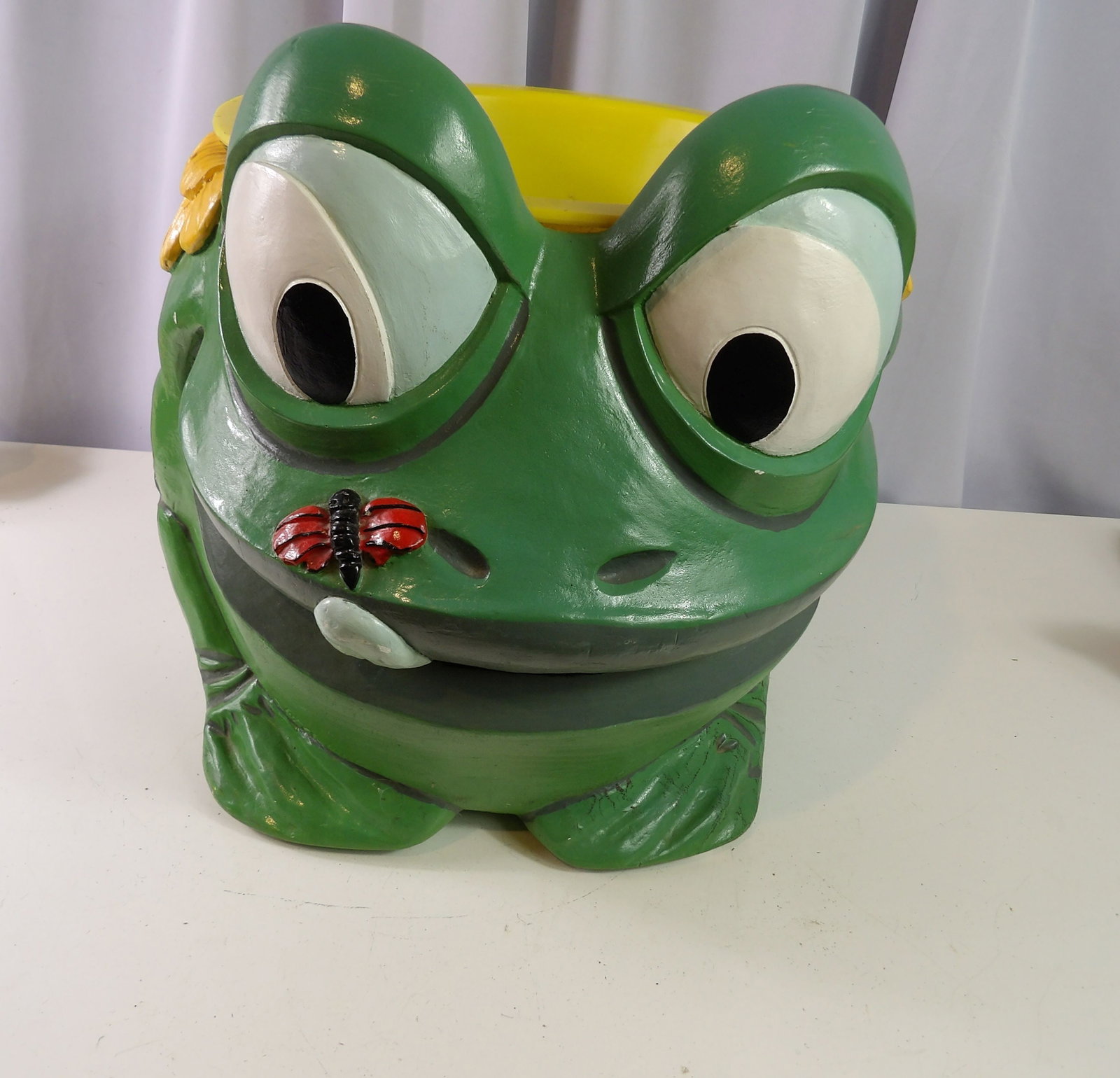Vintage Frog Planter: Vintage Green Frog Planter with Lady Bug Accent. 13" Tall X 13"Wide. All measurements approximate. Please see photos for condition and details. Selling as is from 04281.