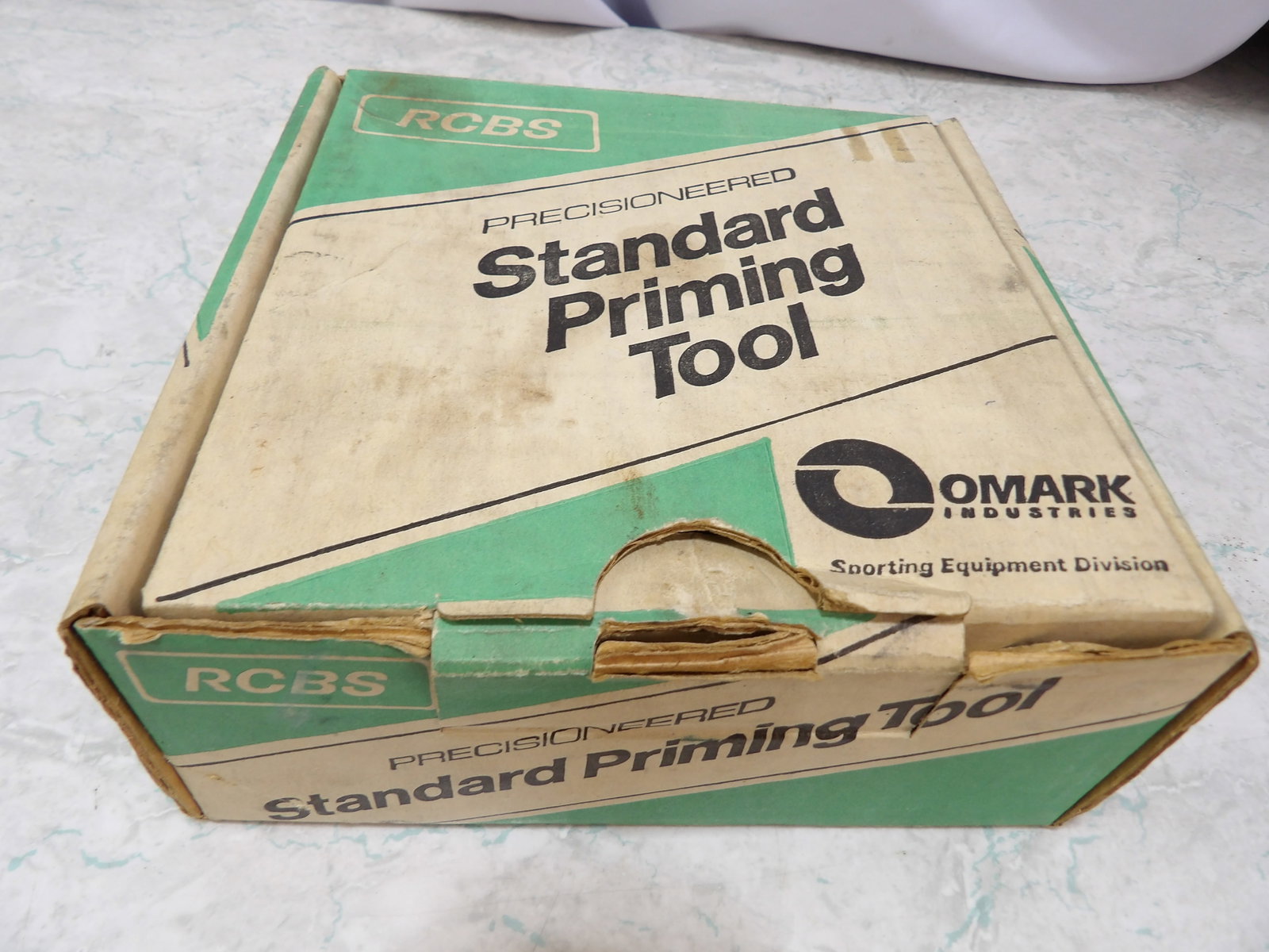 RCBS Precision Priming Tool: RCBS Precision Standard Priming Tool. All measurements approximate. Please see photos for condition and details. Selling as is from 04281.