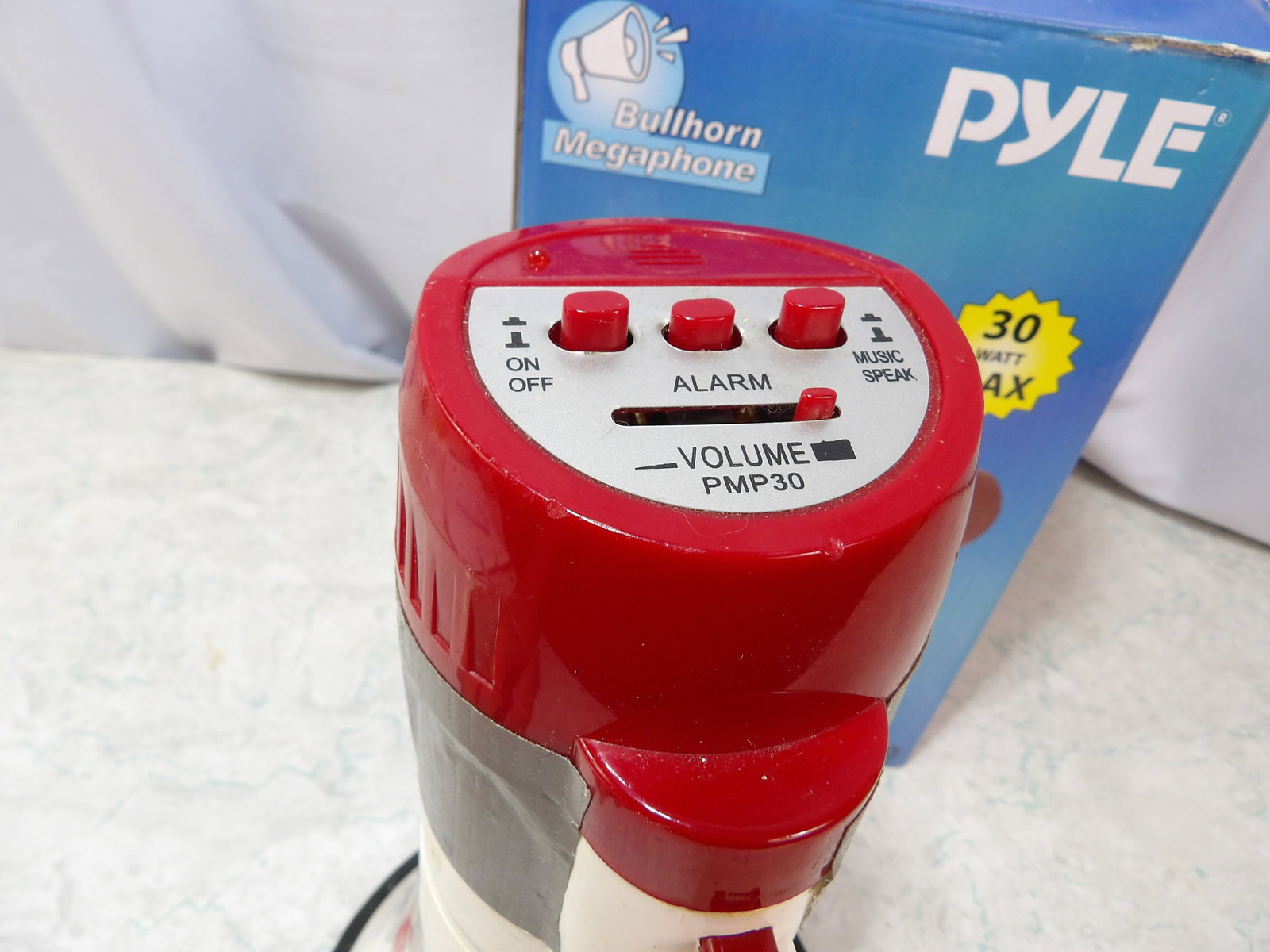 Pyle Megaphone, Model PMP 30 - 2