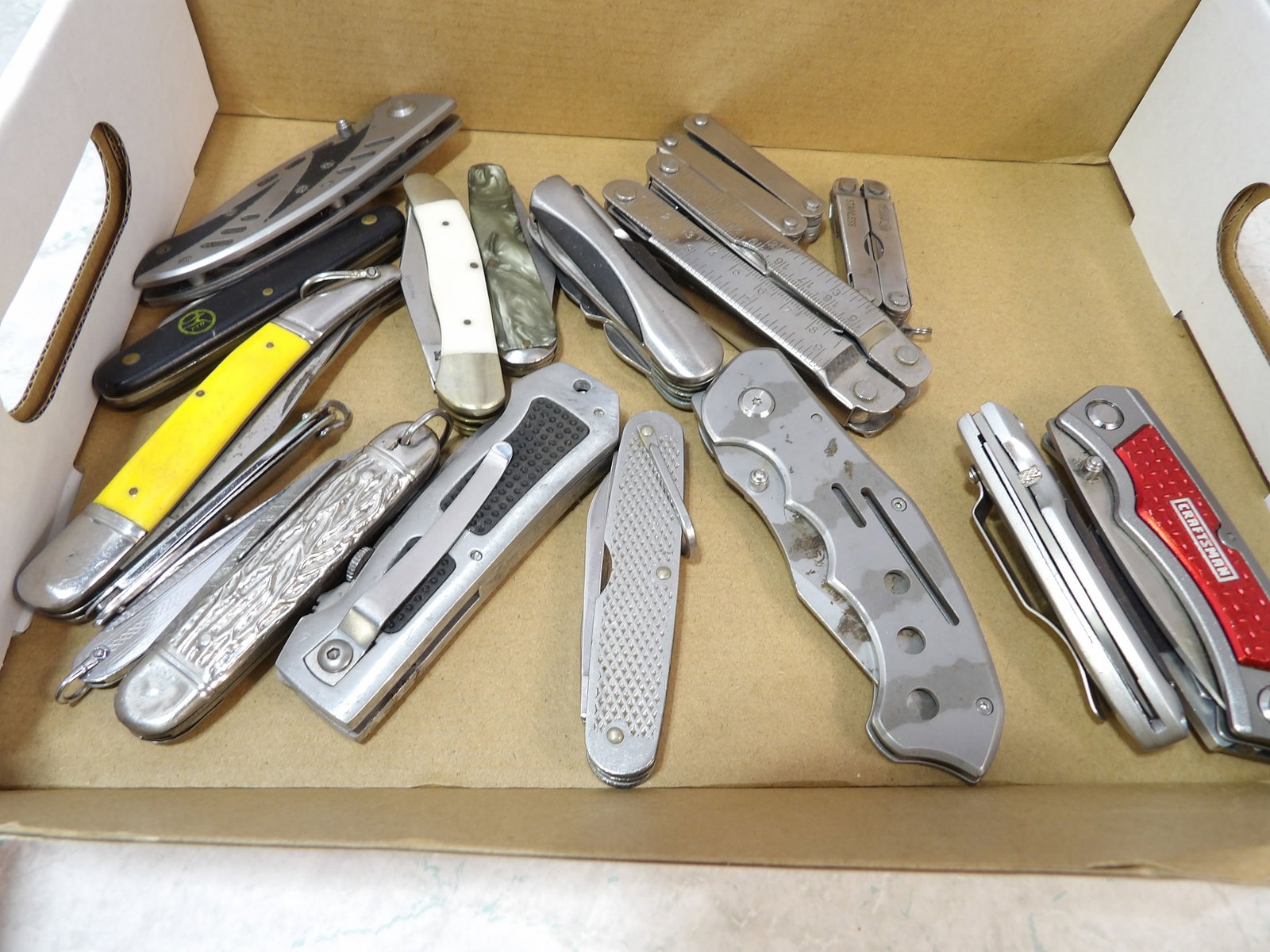 Assorted Lot of Pocket Knives and Multi-Tools: Assorted Lot of Vintage Pocket Knives and Multi-Tools. All measurements approximate. Please see photos for condition and details. Selling as is from 04281.