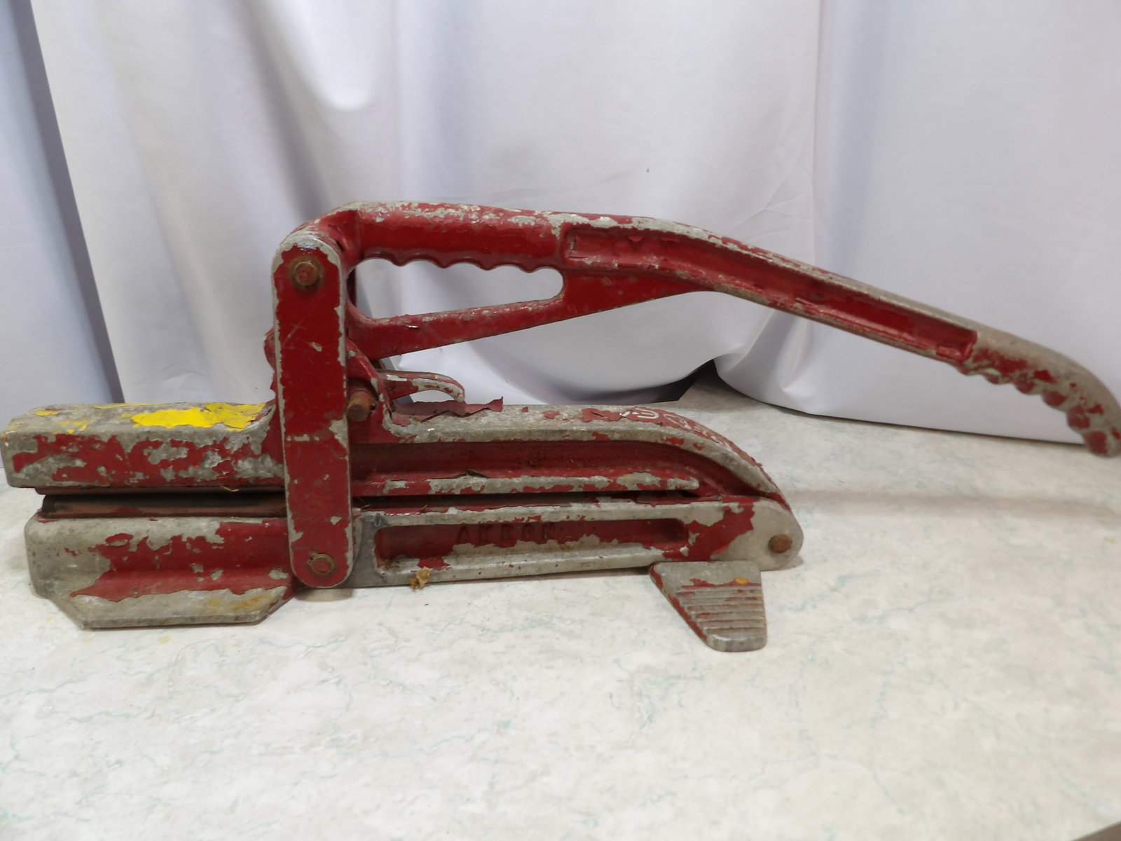 Akron Fire Hose Clamp (1 of 3)