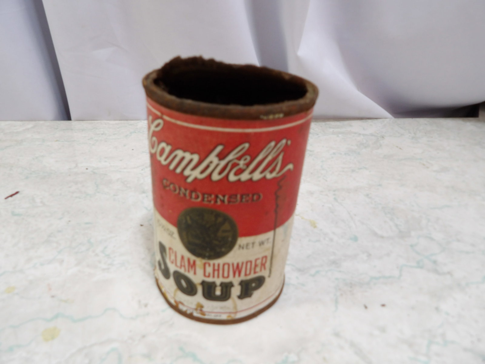 Campbell's Condensed Clam Chowder Soup Can: Vintage Campbell's Condensed Clam Chowder Soup Can. All measurements approximate. Please see photos for condition and details. Selling as is from 04281.