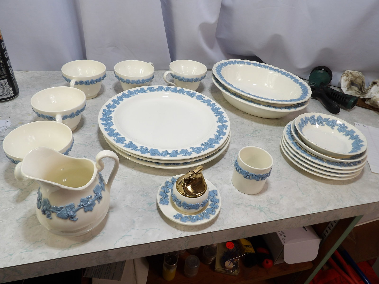 20 Pieces Wedgewood Embossed Queensware Dinnerware: 20 Pieces Wedgewood Embossed Queensware Blue on Cream Dinnerware. Along with LiveShip (handled by LiveAuctioneers), we also can have a local shipper package and ship your purchases. Just choose buyer