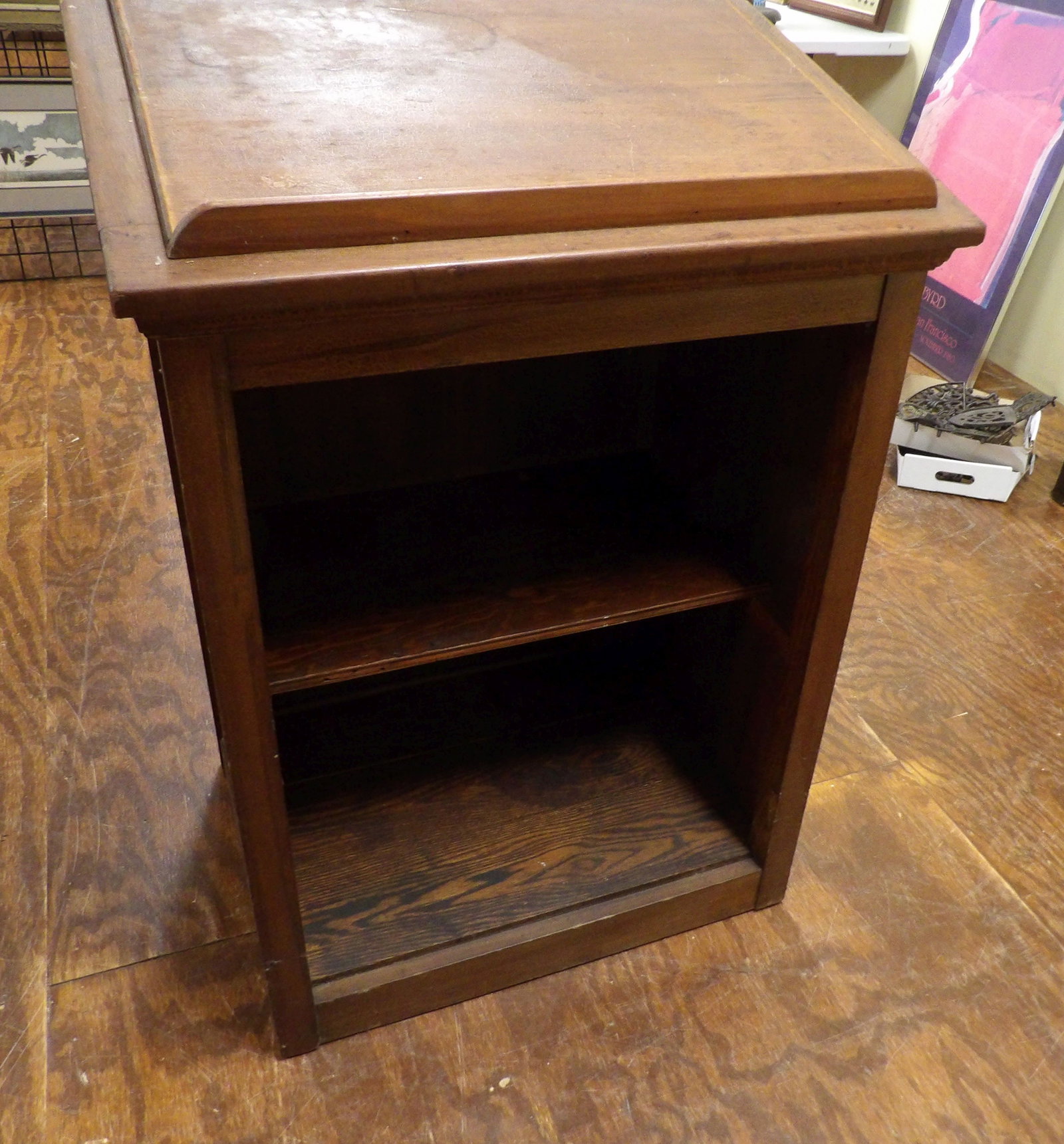 Lectern Podium with Angled Reading Surface - 3