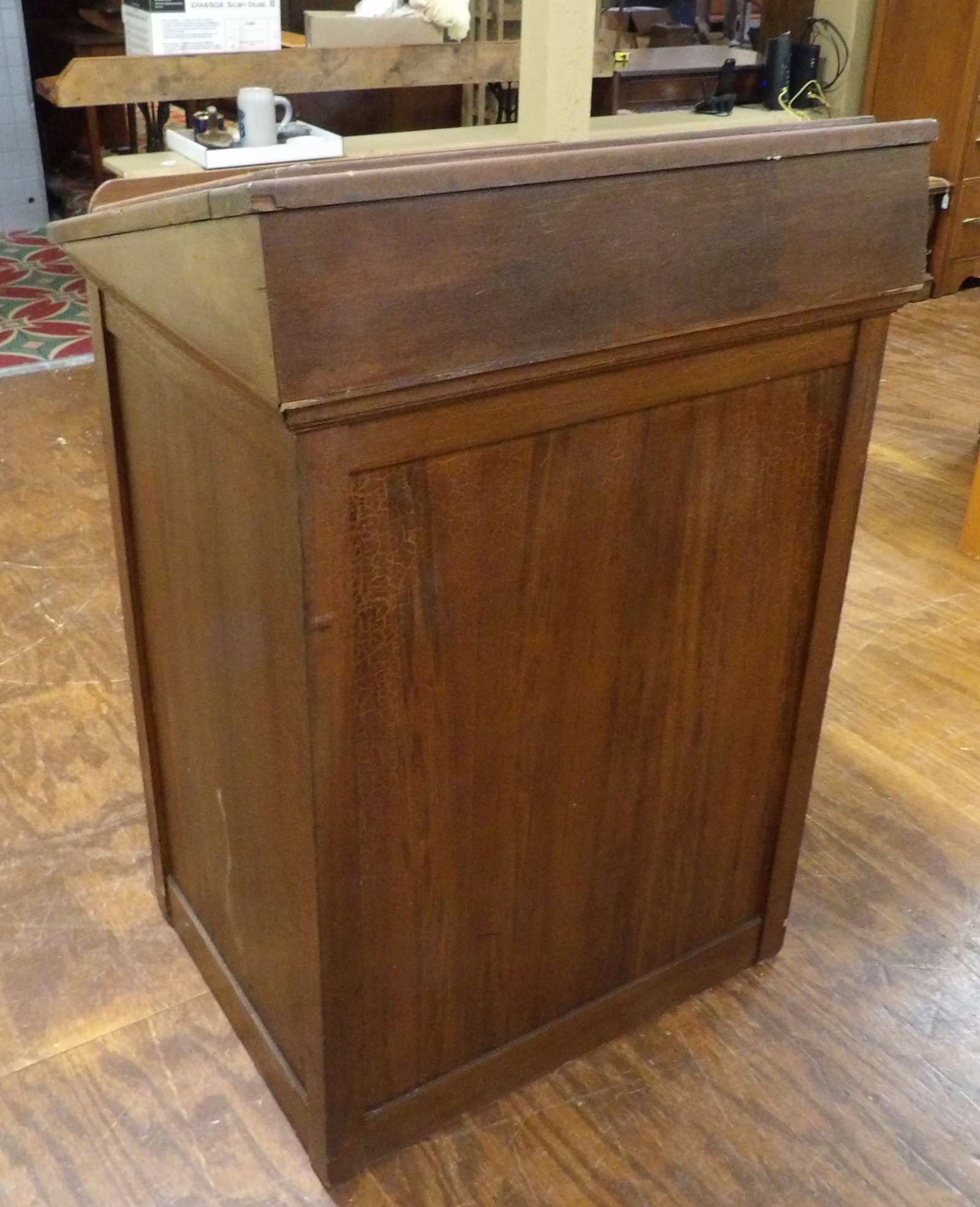 Lectern Podium with Angled Reading Surface - 4