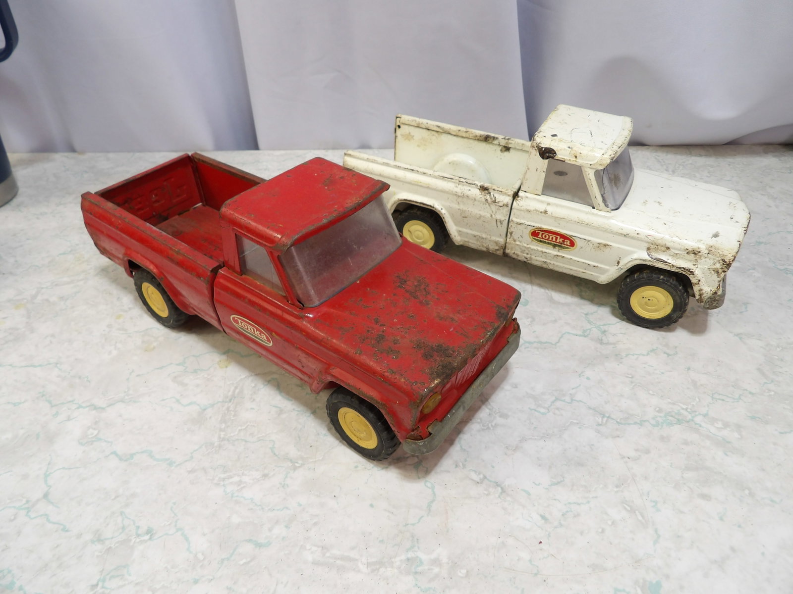 Pair of Tonka Pick-Up Trucks (1 of 4)