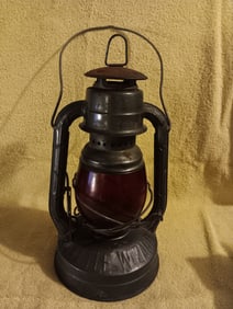 Old Vintage Original Dietz Little Wizard Kerosene Oil Lantern W/ Red Globe 11 1/2" Tall "I Do In-Hou