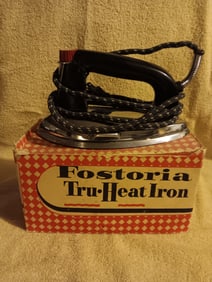 Old Vintage General Mills Betty Crocker Fostoria Tur-Heat Iron With Box Working 1946