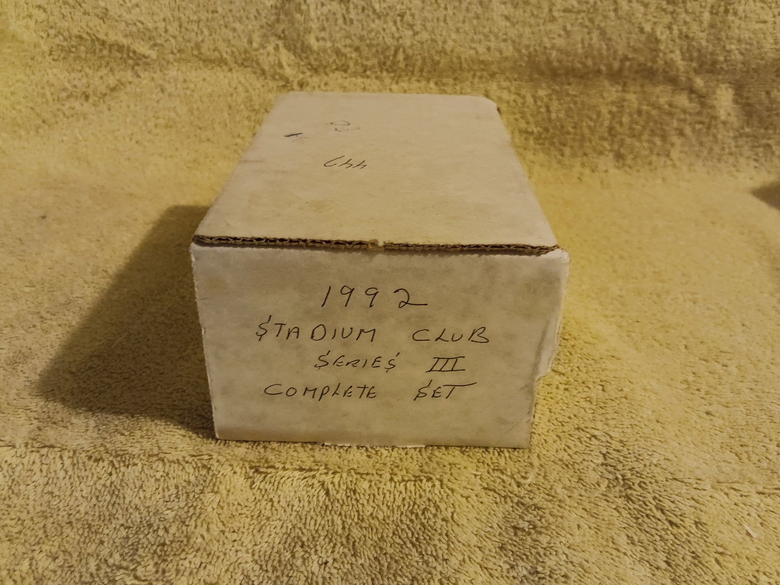 Old Vintage Baseball Cards Cmplete Series # 3 Topps Stadium Club 1992 "I Do In-House Shipping": Up for auction is a old vintage complete baseball cards series # 3 Topps Stadium Club 1992, The baseball cards our in outstanding condition NM/MT or better. No tears, creases, stains, pen or pencil ma