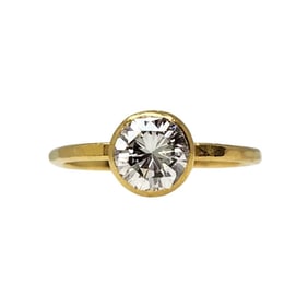 18K Natural Round Diamond Solitaire Engagement Ring - 0.75ctw.