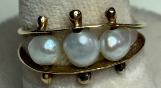 Gold Pearl Ring