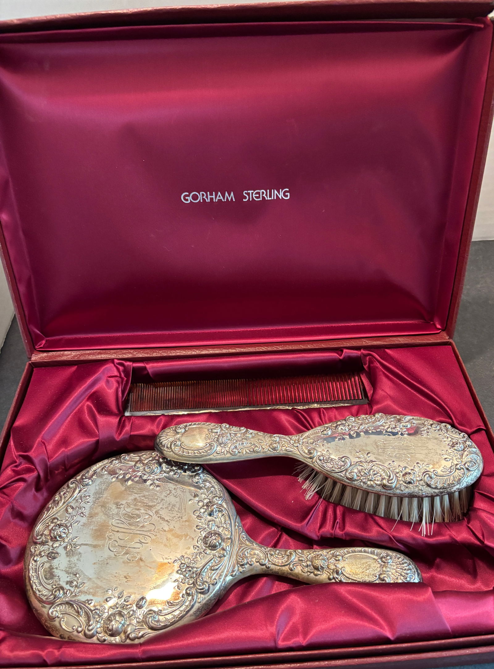 Sterling Vanity Set (1 of 6)