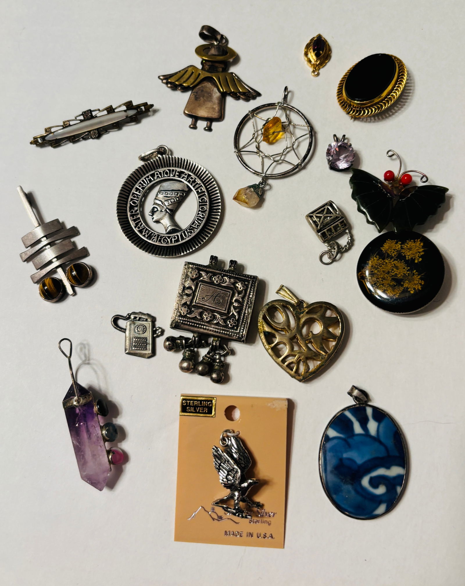 Brooch and Pendant Lot (1 of 7)
