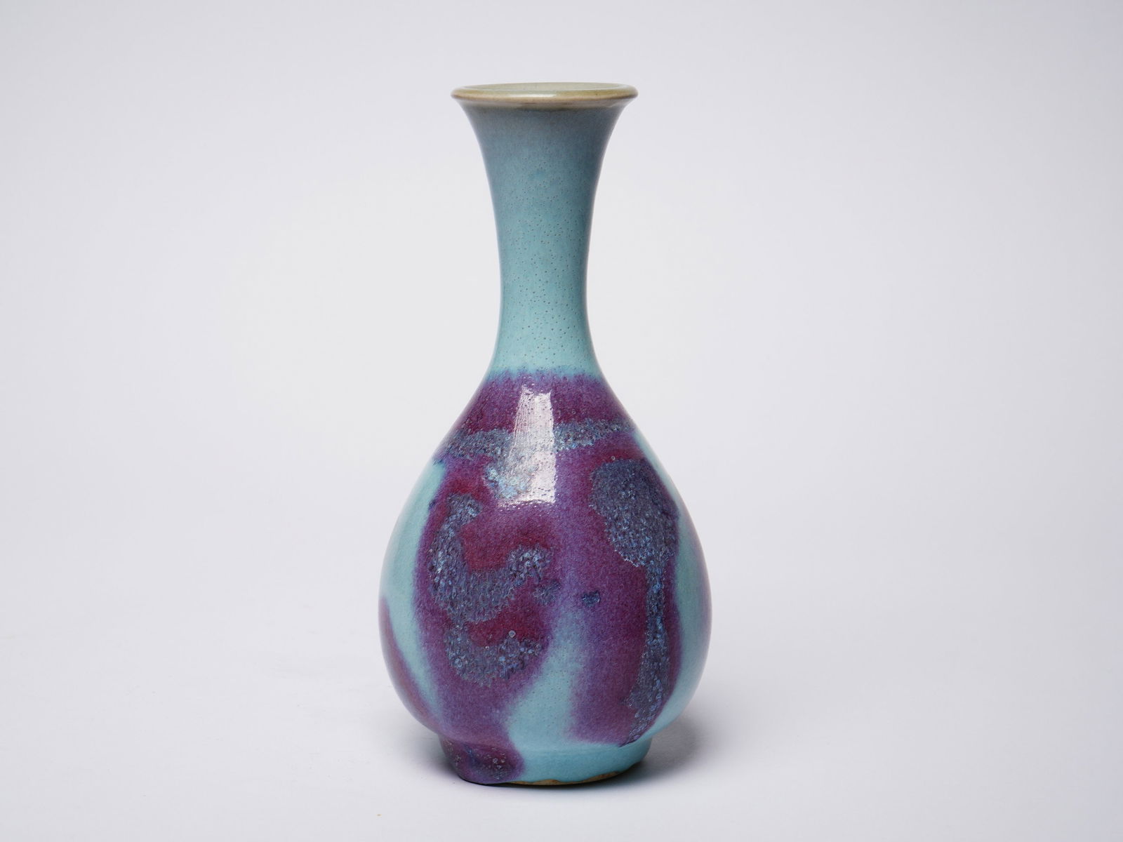 Song Dynasty Junyao Sky-Blue Glazed Long-Necked Vase with Purple Splashes - 2