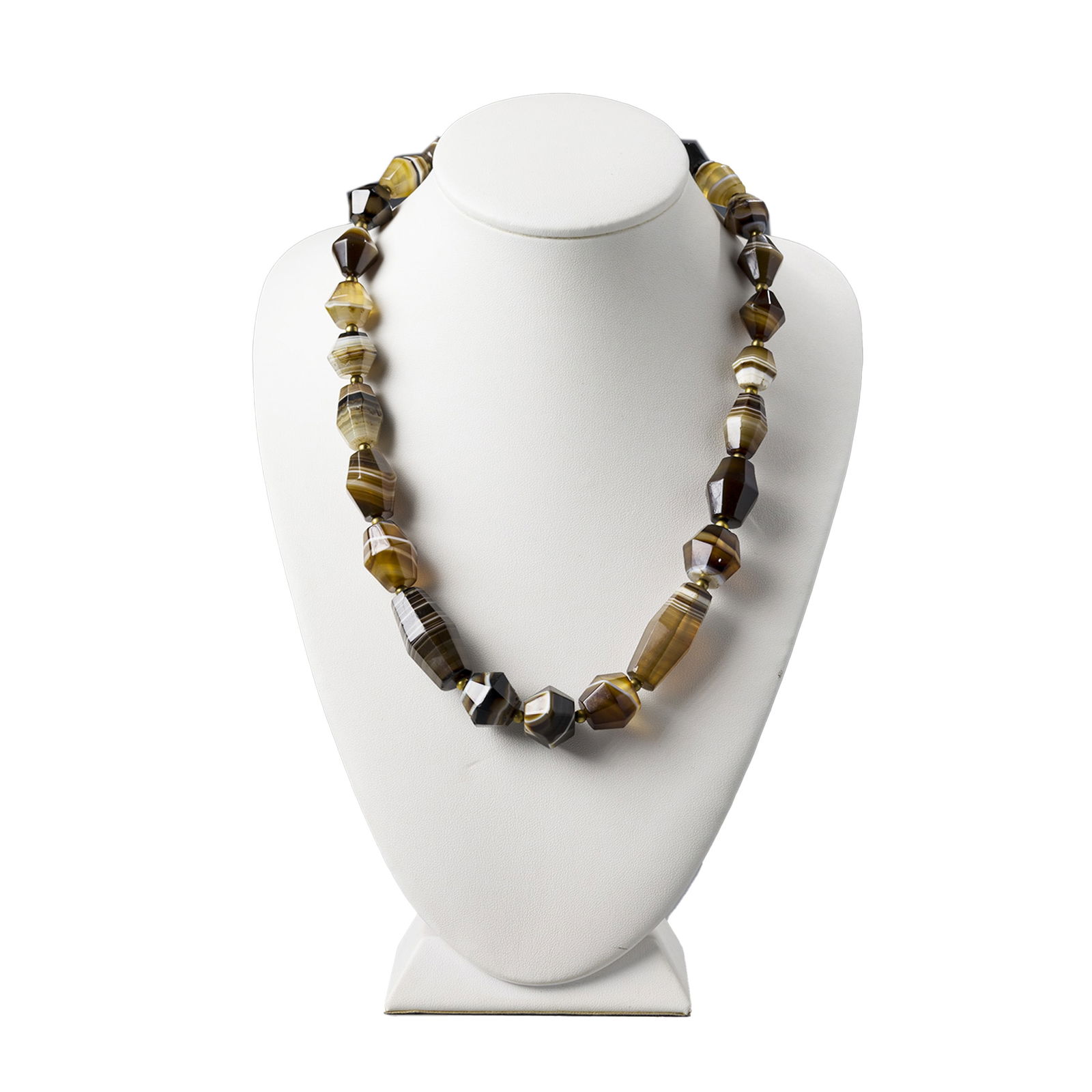 Antique Banded Agate Beads Necklace with Natural Line Patterns: A beautiful antique necklace featuring banded agate beads, each showcasing unique and natural agate line patterns. Measuring approximately 48cm in length and weight?124 g.