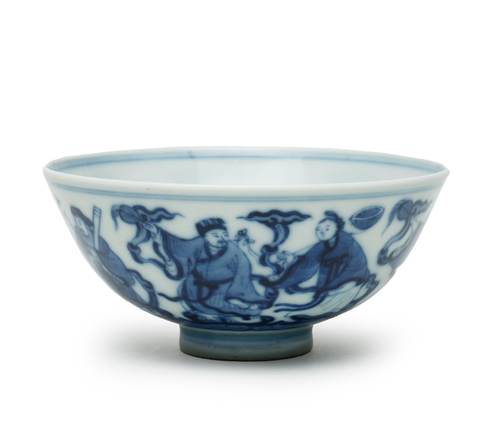 Qing Daoguang Period Blue and White Bowl with Immortal Figure Decoration (1 of 9)