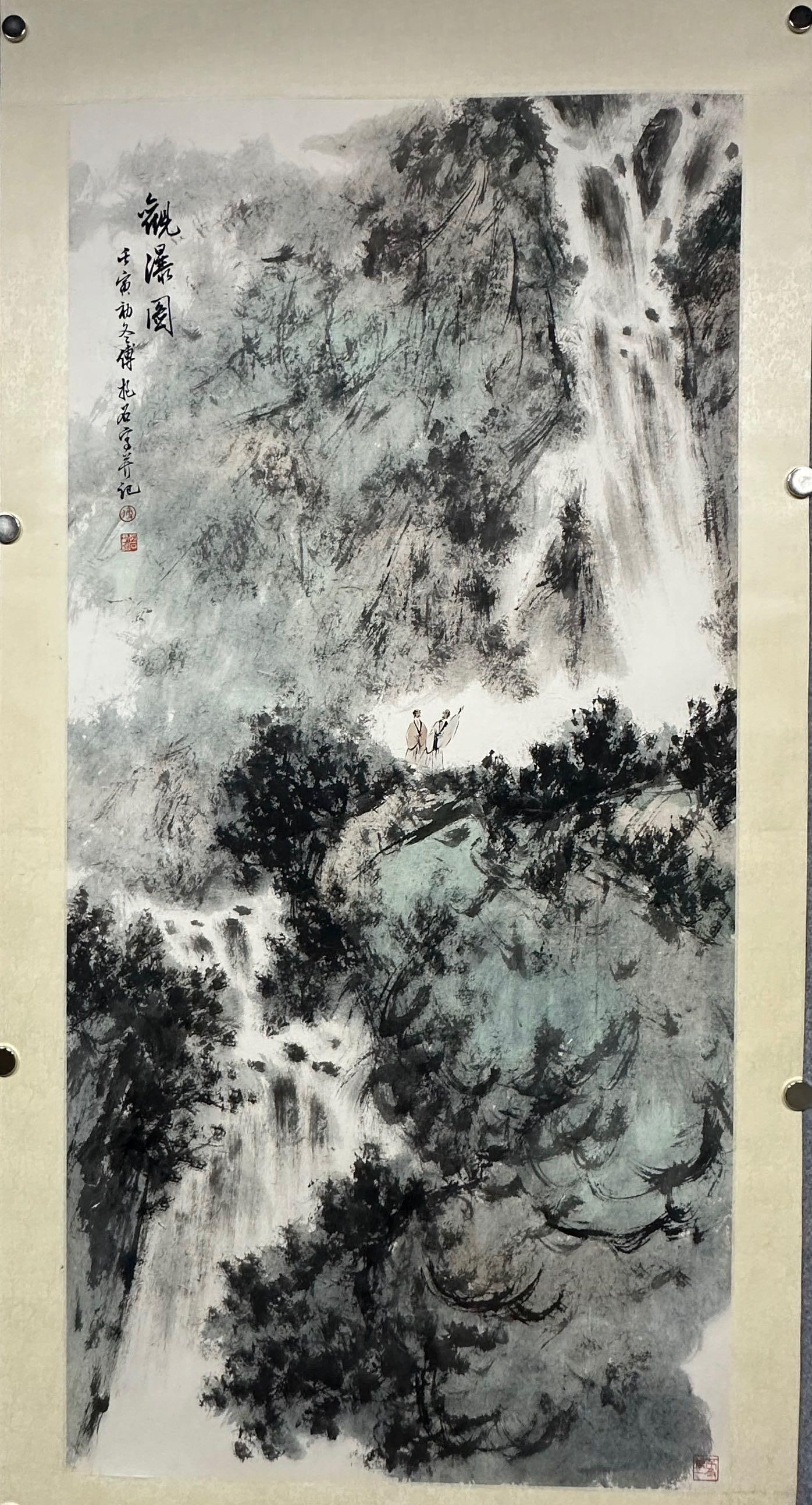 Fu Baoshi's hanging scroll on paper, "Viewing the Waterfall": Fu Baoshi's hanging scroll on paper, Waterfall Viewing Painting: 140X67cm Provenance:Private collection, Hamburg, Germany. Our cooperative logistics services provider expertly handles both domestic an