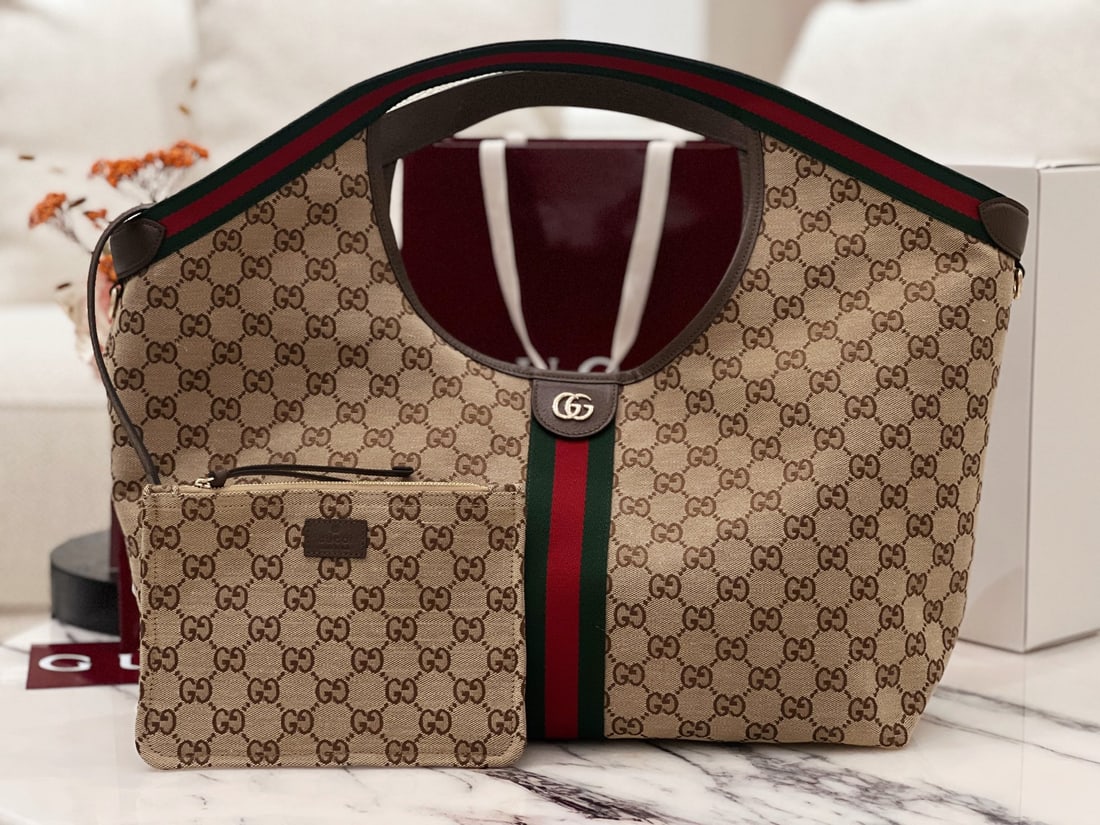 Gucci Giglio: Gucci Giglio tote bag dimensions: 60x47x16cm We offer in house shipping for all items, our cooperative logistics services provider expertly handles both domestic and global consolidated shipping arran