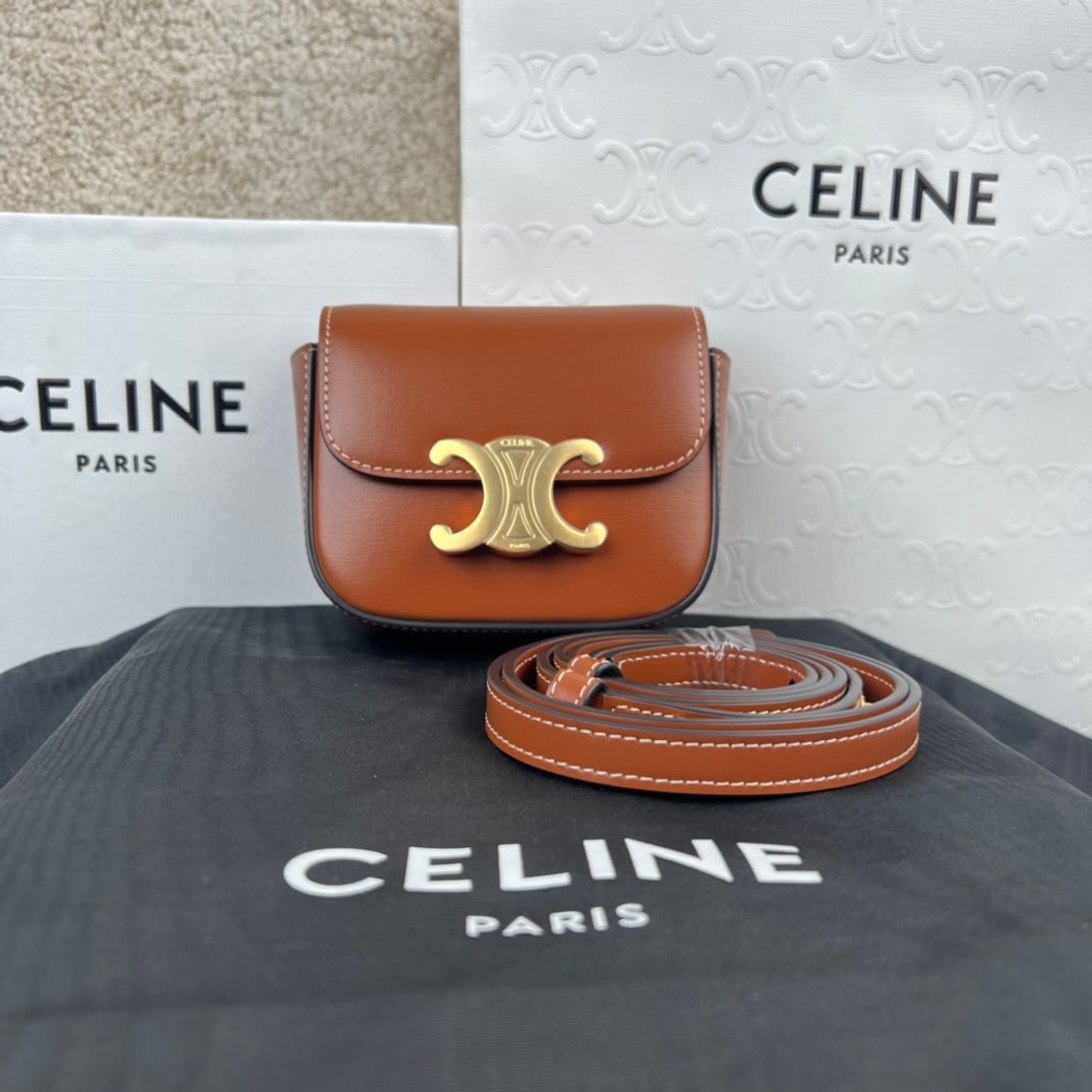 Celine Triomphe: TRIOMRHE Mini Arc de Triomphe Glossy Cowhide Leather Handbag, Earphone Bag, Dimensions: 11x8x4 cm, Cowhide Leather, Lining: Cowhide Leather Fabric. We offer in house shipping for all items, our cooper