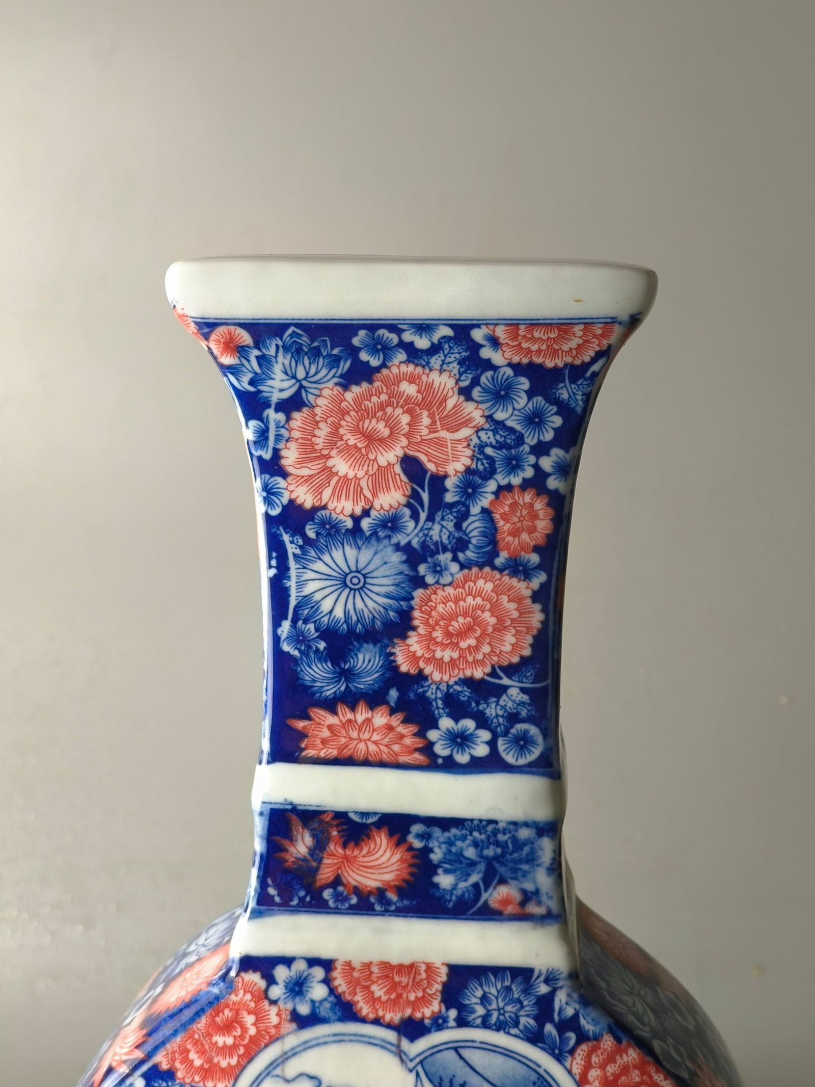 square flat vase with blue and white underglaze red figures and double windows made during the: A square, flat vase with blue and white underglaze red figures and double windows on both sides, made during the Qianlong period of the Qing Dynasty. Excellent condition, well-preserved. Provenance:Pr