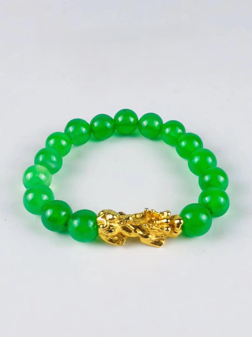 Jade Pixiu Bracelet: Jade Pixiu Bracelet Provenance:Private collection, Athens, Greece. Our cooperative logistics services provider expertly handles both domestic and global shipping arrangements.We accept wire transfer a