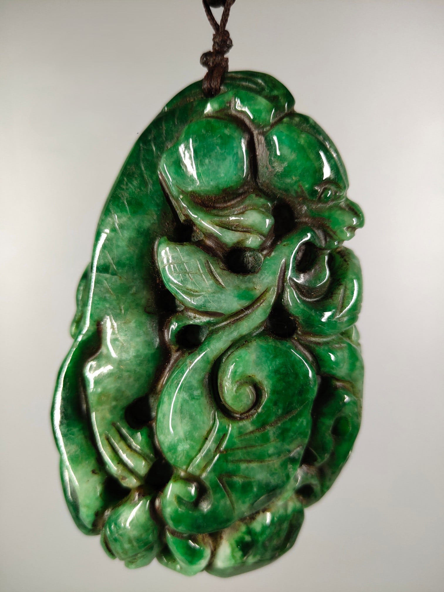 Natural jade pendant (1 of 9)